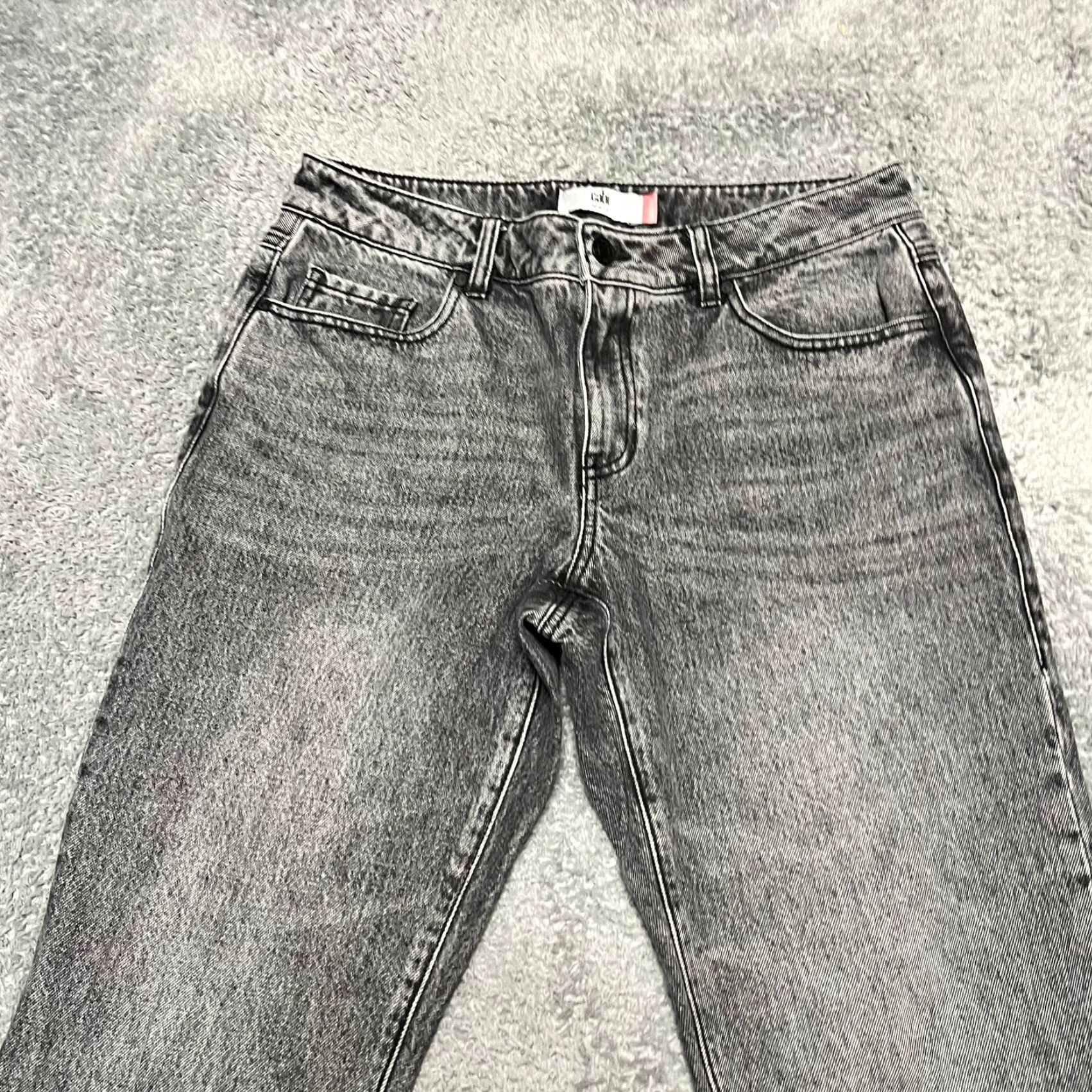Vintage CAbi Jeans Womens 6 Boyfriend 33x28 Faded Black Gray Smoke Wash Mid Rise Womens Size 28" / US 6 / IT 42 - 2 Thumbnail