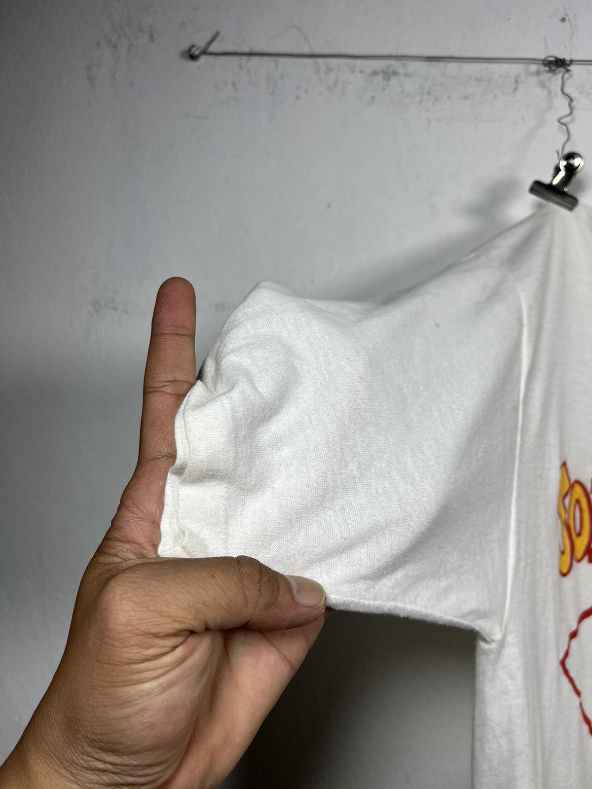 Vintage Vintage 80’s JOE OUTGRAGES SNOOPY TEE Size US M / EU 48-50 / 2 - 6 Thumbnail