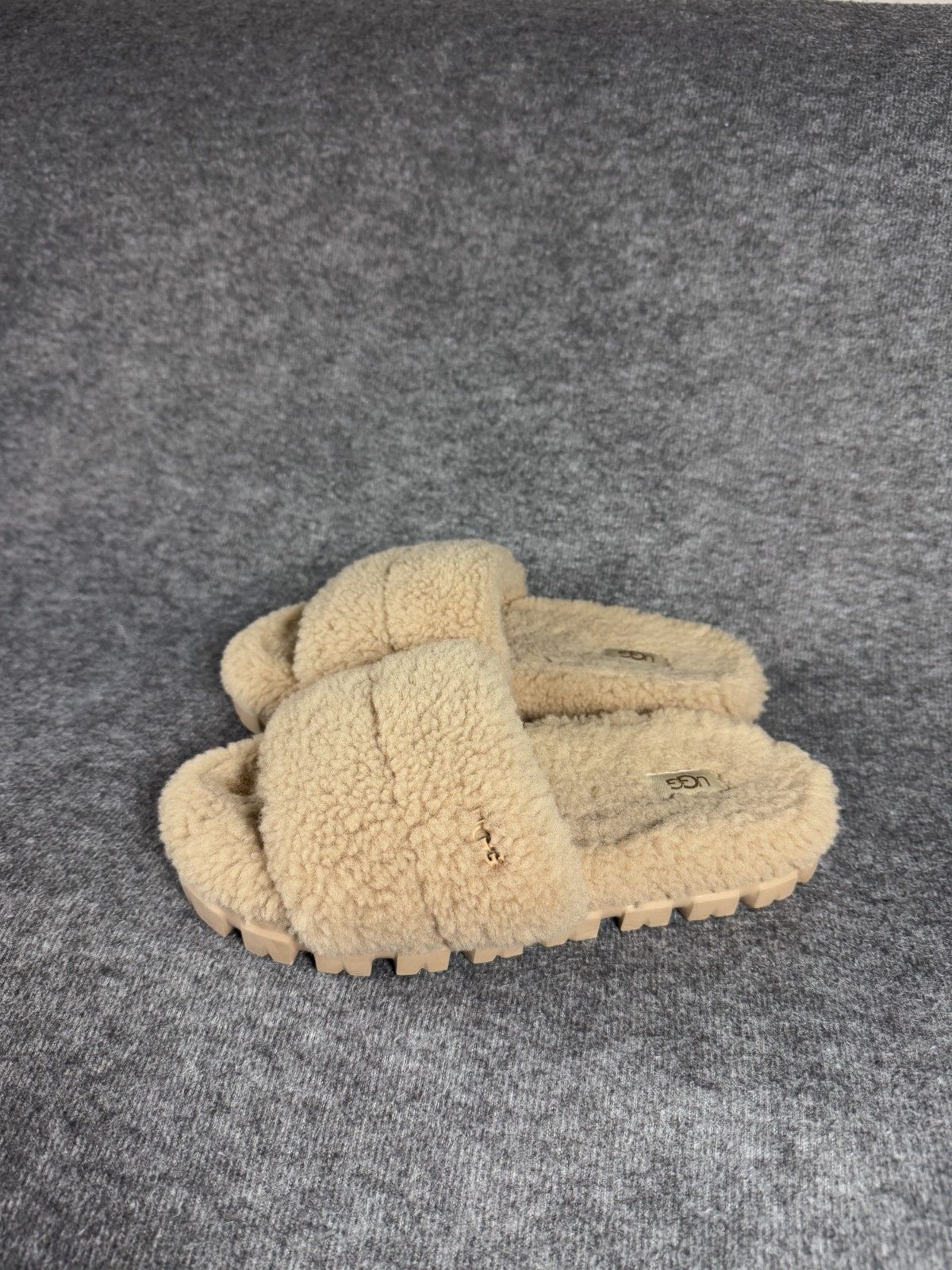 Ugg UGG Cozetta Curly Slide Sandals Womens 8 Sheepskin Slides Size US 8 / IT 38 - 6 Thumbnail
