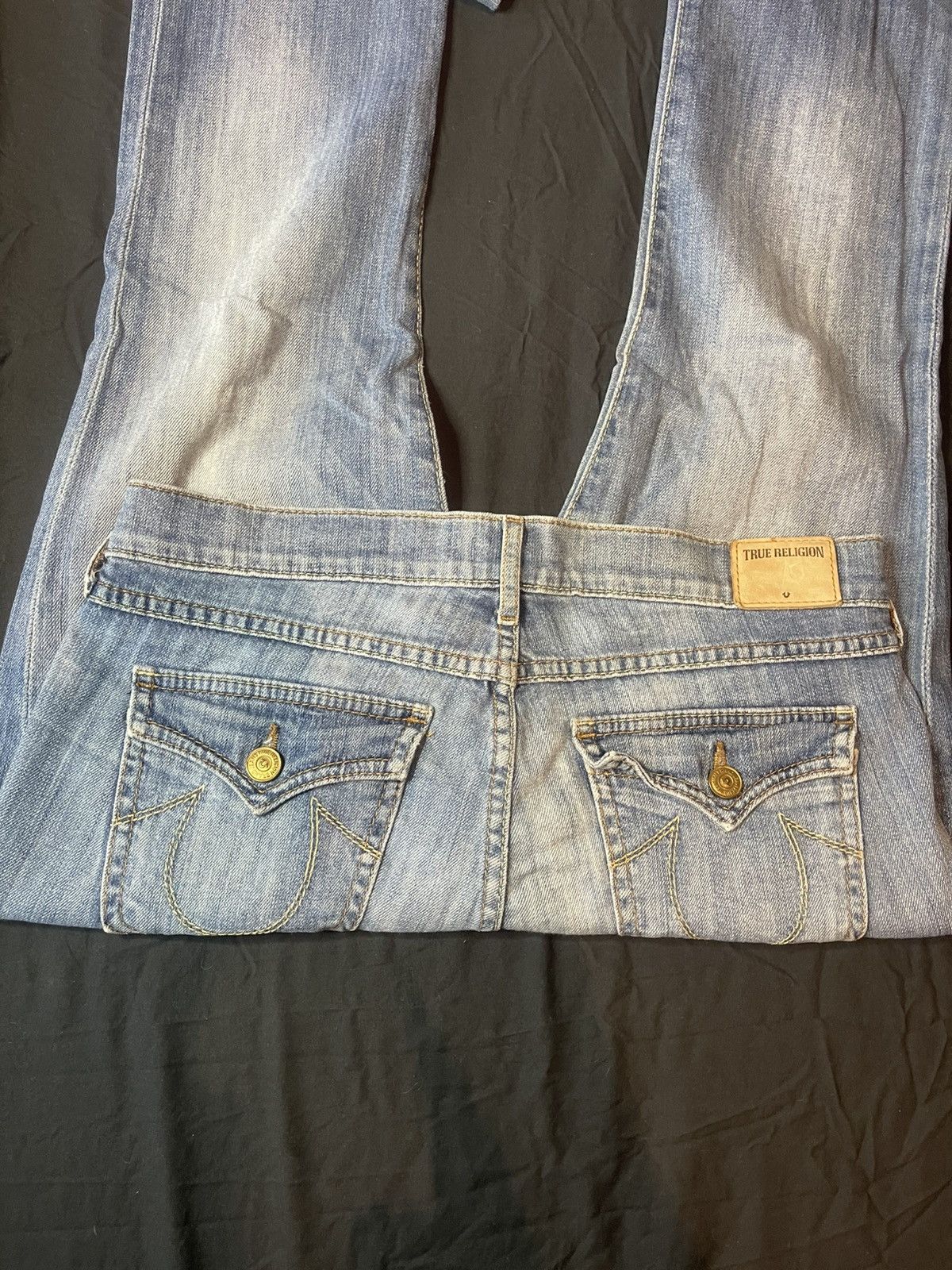 True Religion TRUE RELIGION CORA MID RISE STRAIGHT SZ 28 Size 28" / US 6 / IT 42 - 4 Thumbnail