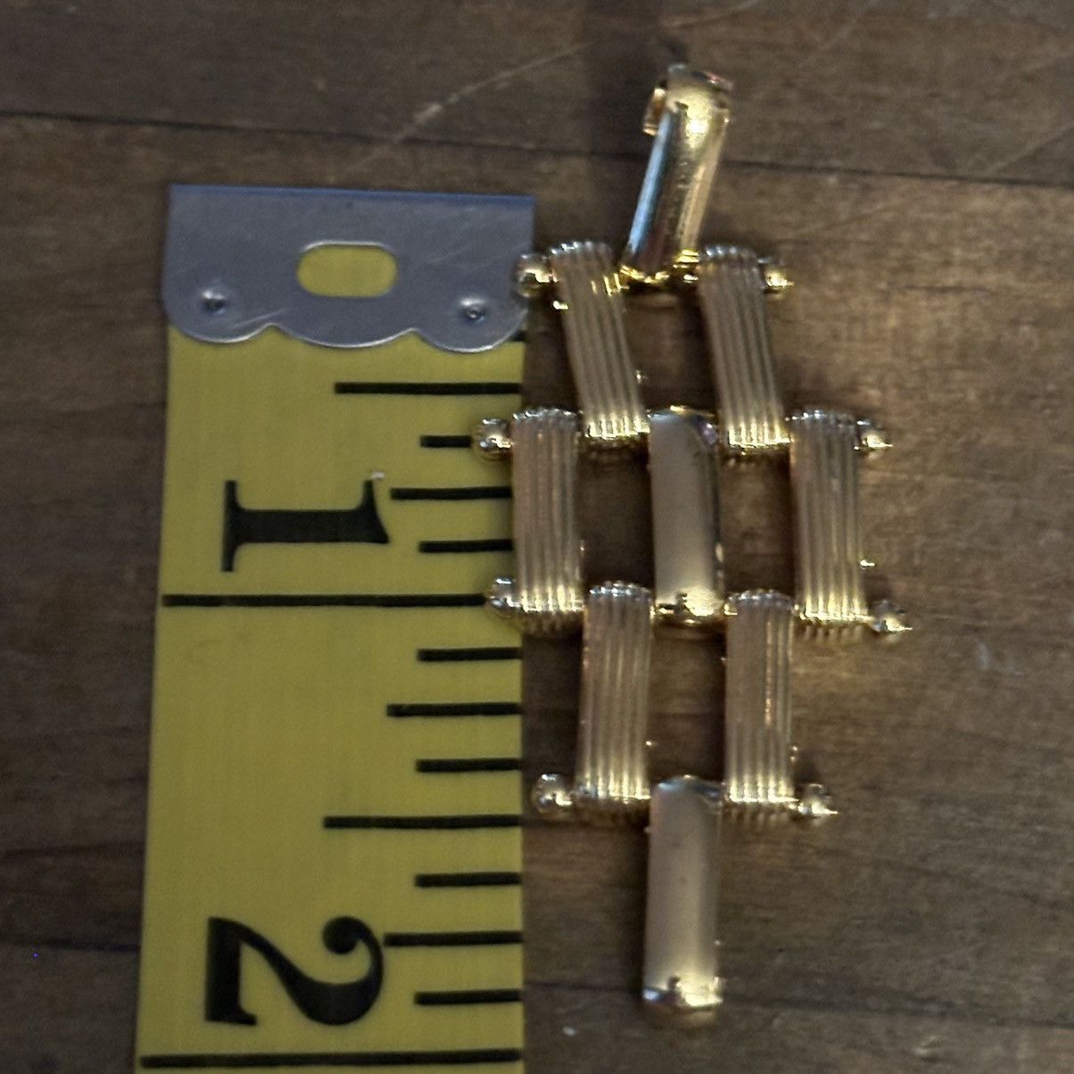Other Hold tone basketweave dangle earrings Size ONE SIZE - 4 Thumbnail
