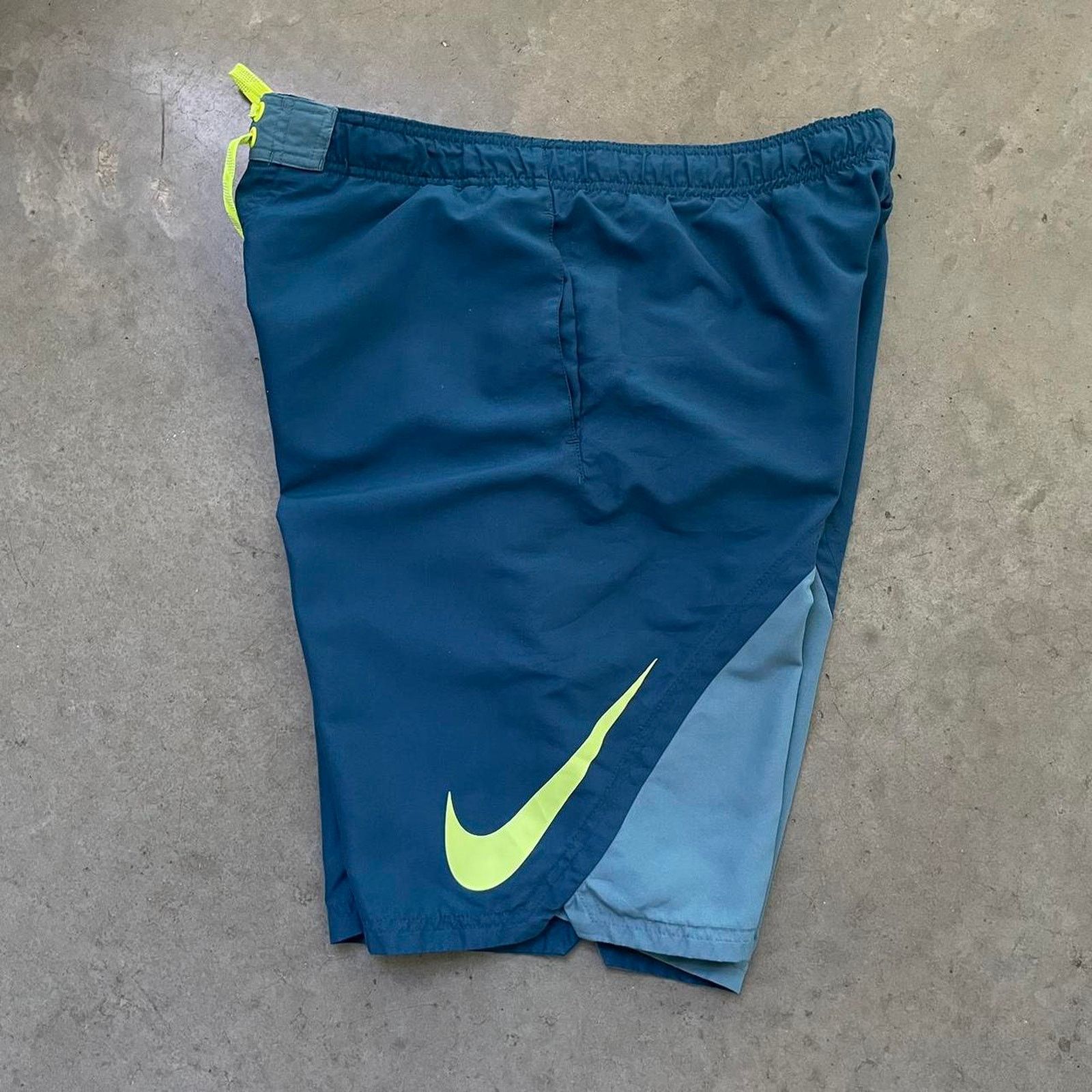Nike Nike Blue/Yellow Swim Shorts Size US 34 / EU 50 - 3 Thumbnail