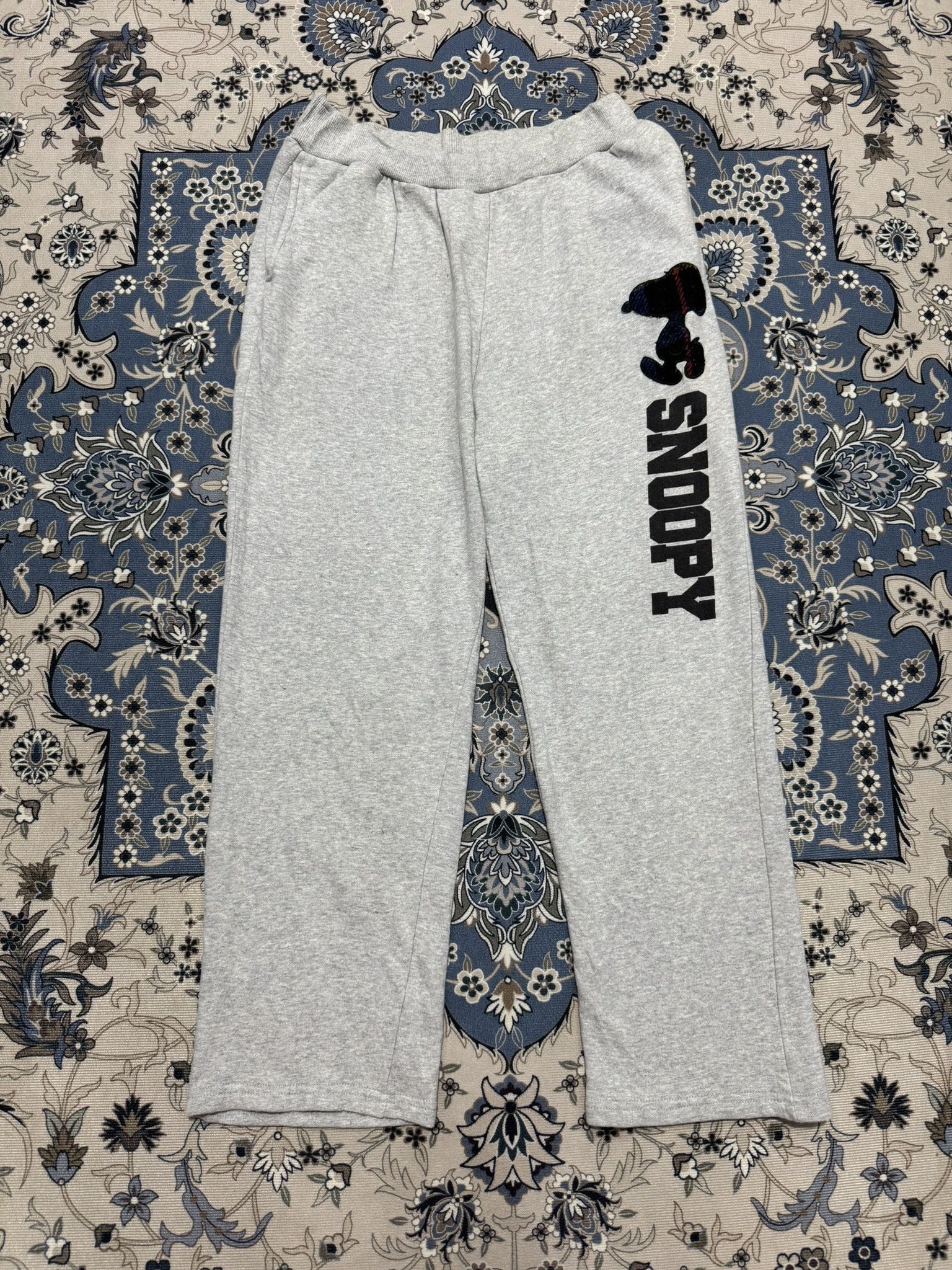 Harris Tweed × Japanese Brand × Peanuts Haris Tweed x Peanuts Snoopy Sweatpants Jogger Size US 32 / EU 48 - 1 Thumbnail