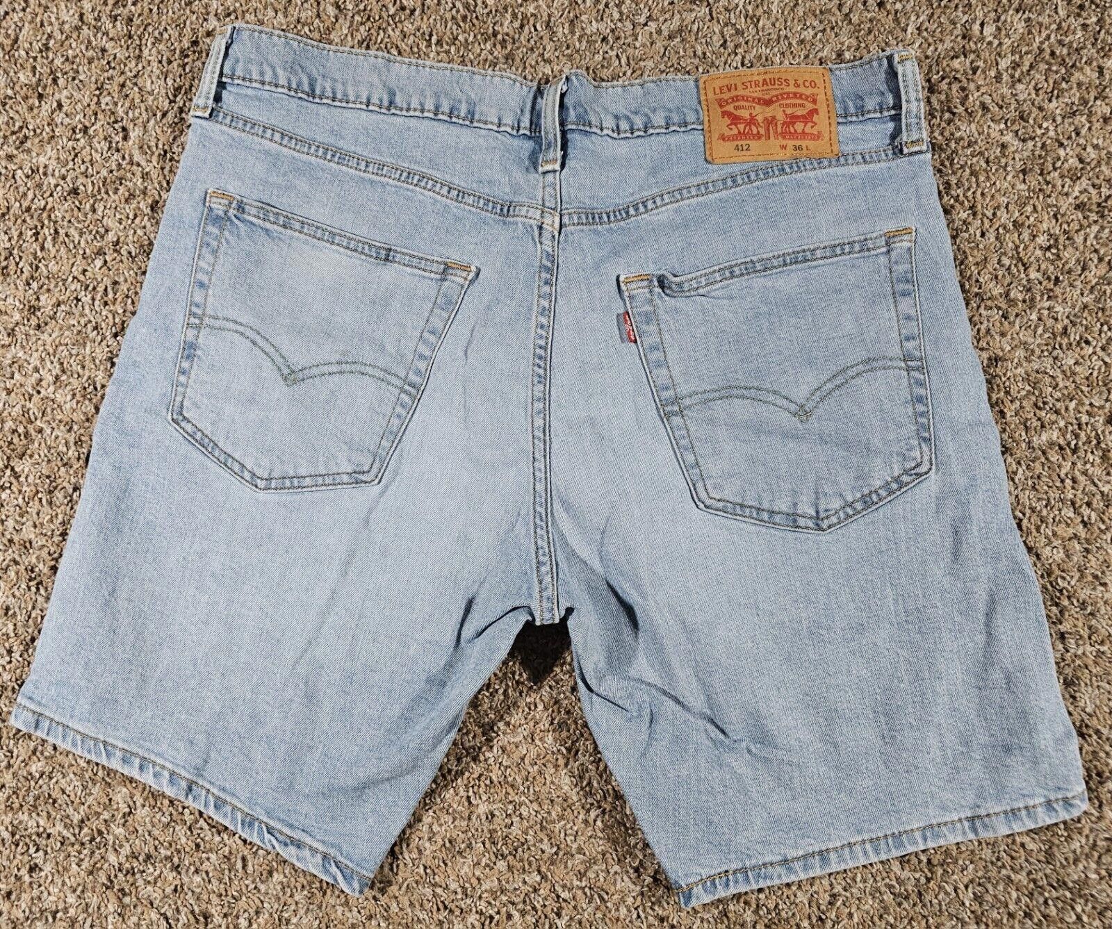 Levi's Levi's Jean Shorts Mens Sz 36 Blue 412 Light Wash Denim Size US 36 / EU 52 - 3 Thumbnail