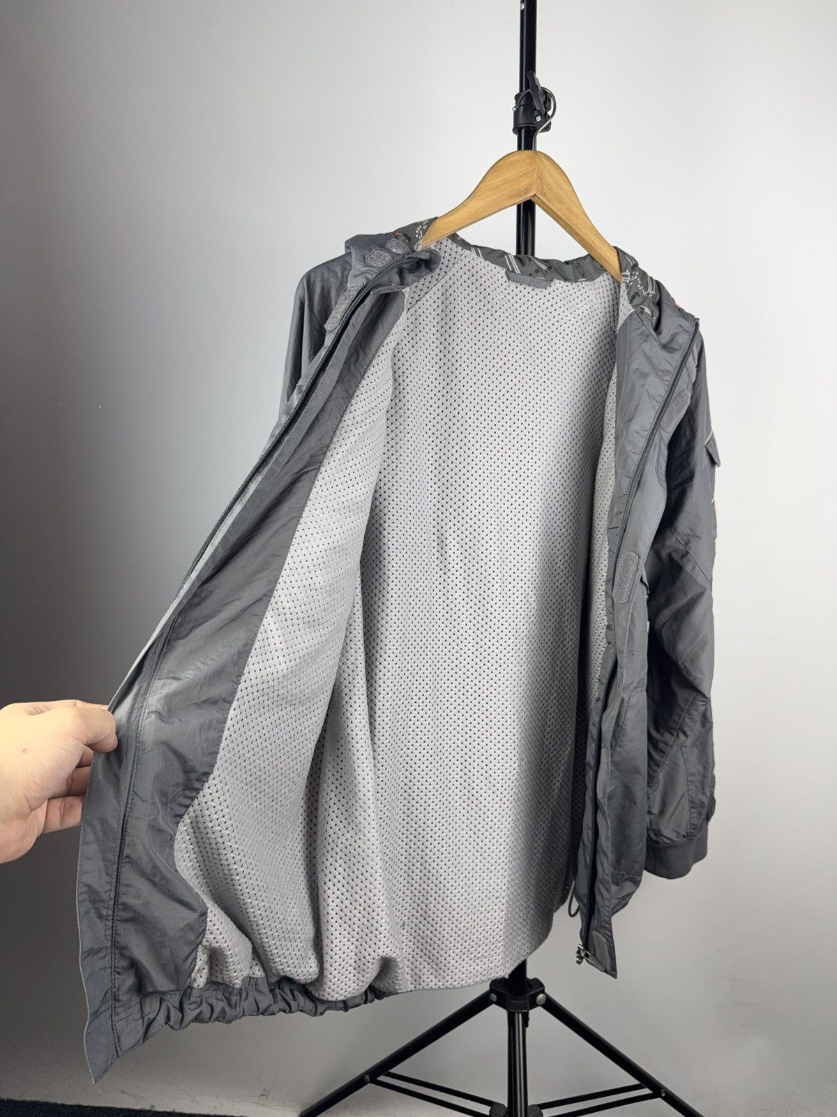 Nike × Vintage 00s Nike Air gray Tactical Jacket Utility Y2K Cyber Style Size US S / EU 44-46 / 1 - 14 Thumbnail