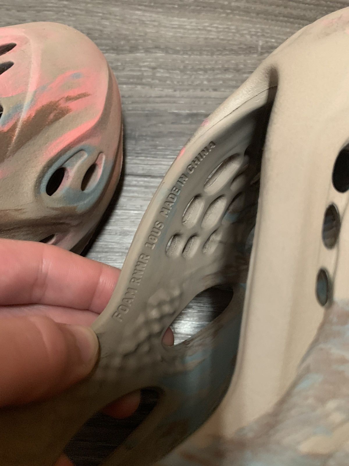 Adidas × Kanye West × Yeezy Yeezy Foam Runner MX Sand Grey Size US 10 / EU 43 - 7 Thumbnail