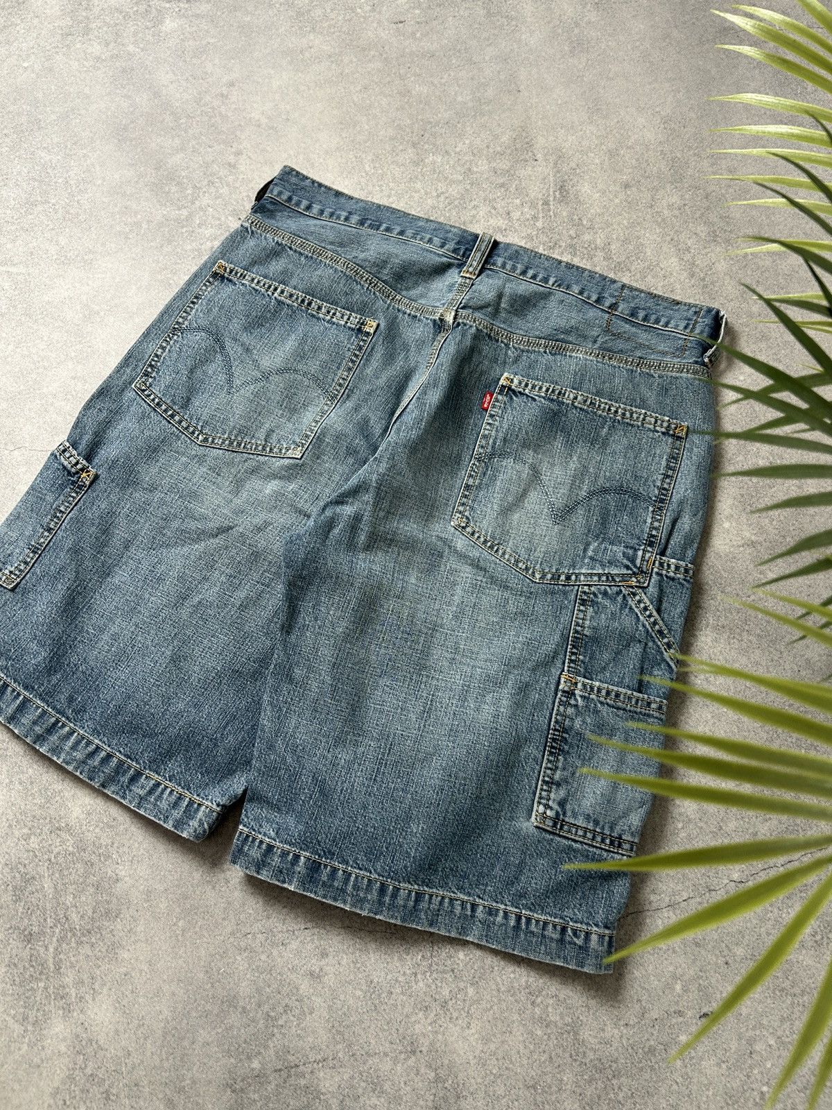 Levi's Vintage Clothing Vintage Levis Carpenter cargo shorts mens Size US 34 / EU 50 - 4 Thumbnail