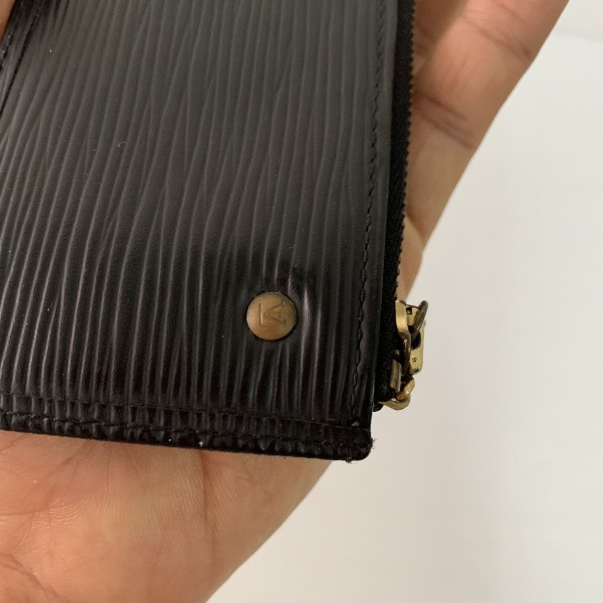 Louis Vuitton Louis Vuitton Epi Black Leather Coin Size ONE SIZE - 6 Thumbnail