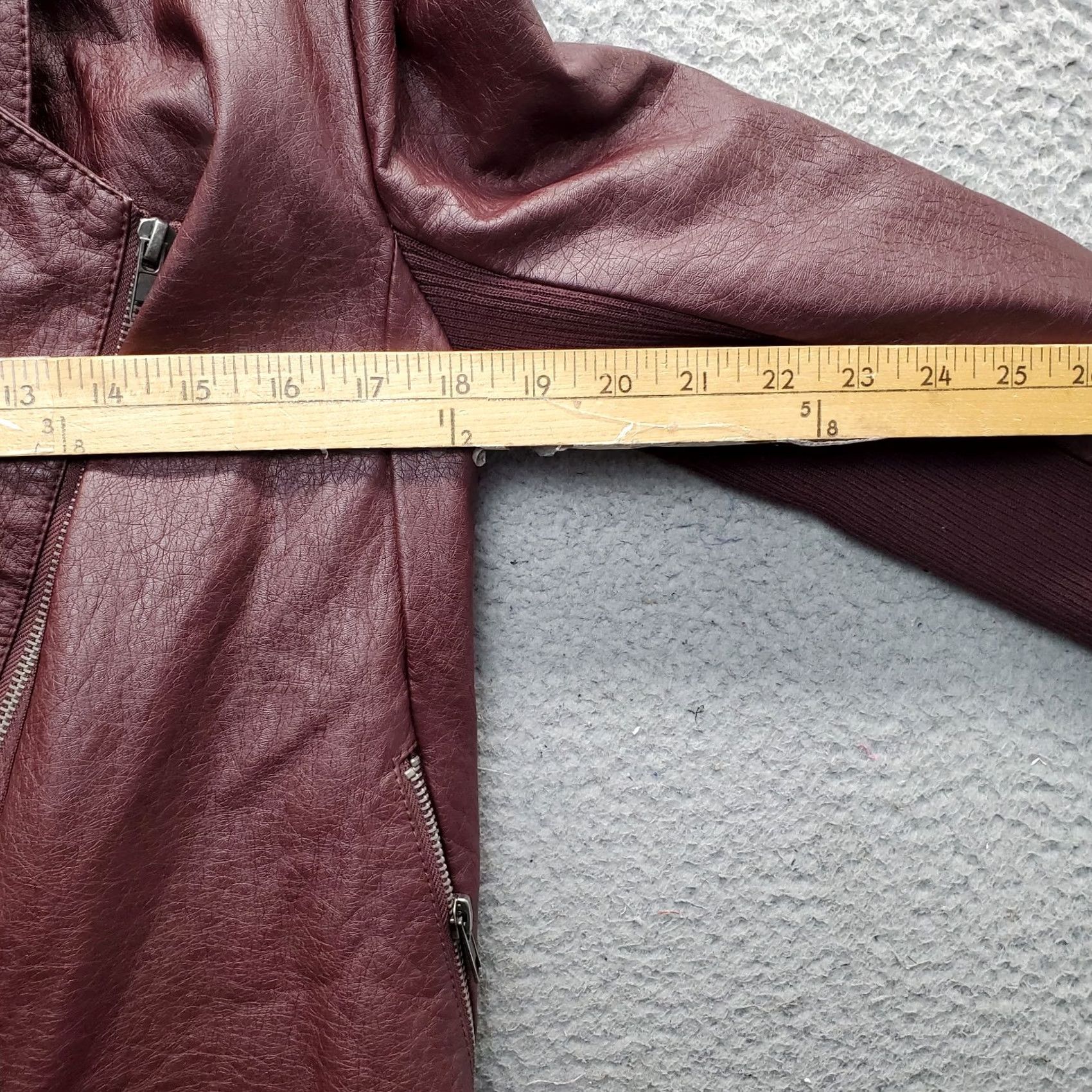 BB Dakota BB Dakota Womens Large Burgundy Faux Leather Jacket Asymmetrical Zip Lined Casual Motorcycle Jacket EUC Women Size L Size L / US 10 / IT 46 - 4 Thumbnail
