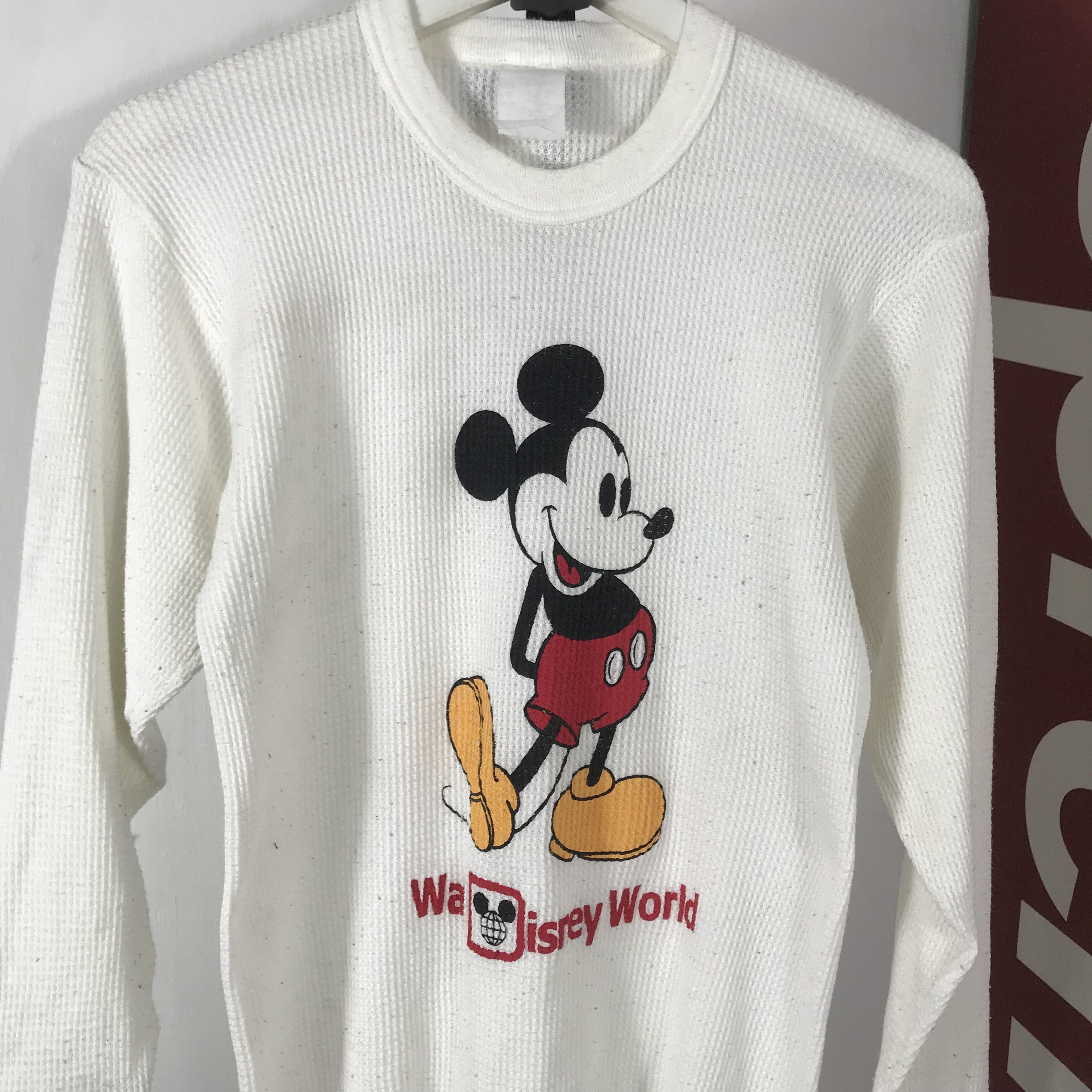 Disney *SUPER RARE* Vintage 70s Mickey thermal waffle longsleeve Size US M / EU 48-50 / 2 - 3 Thumbnail