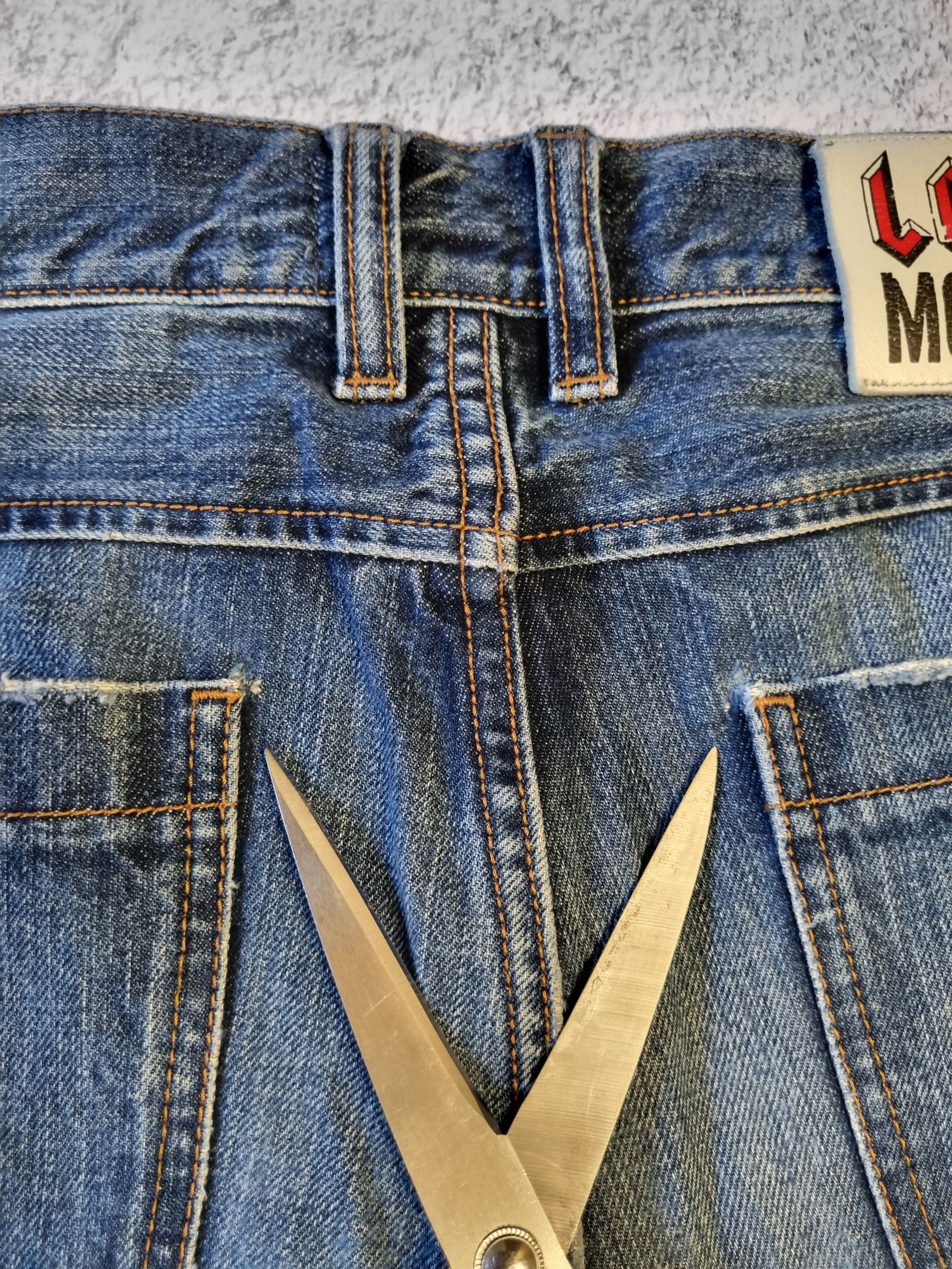 Moschino × Vintage Love Moschino Distressed Jeans Size US 32 / EU 48 - 11 Thumbnail