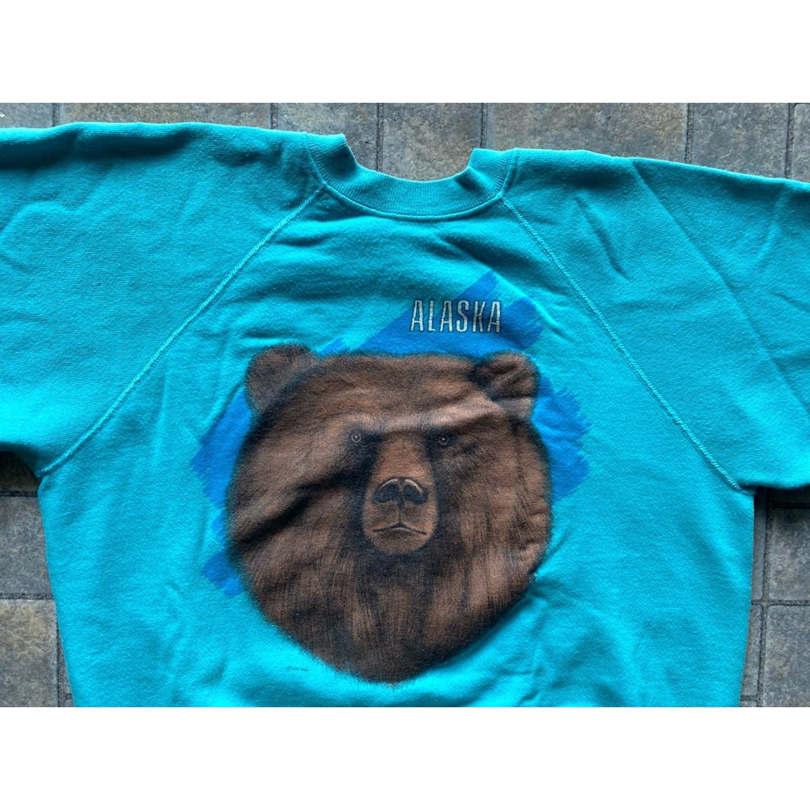 Hanes VINTAGE Hanes Alaska Bear Sweatshirt Pullover Blue Mens L USA 80s Nature Pullover Sweatshirt Mens Large Blue USA 80s Size US L / EU 52-54 / 3 - 4 Thumbnail