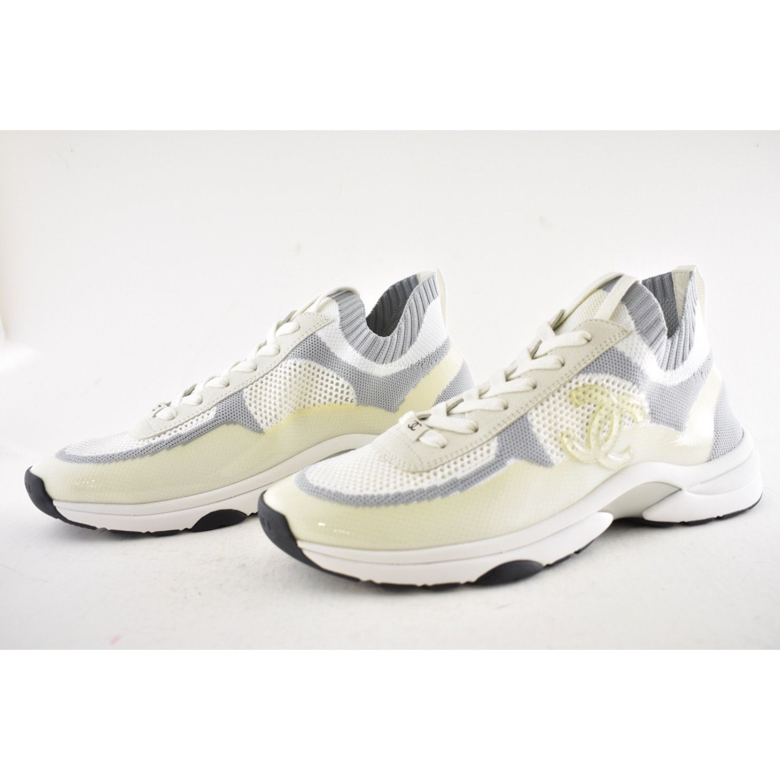 Chanel Chanel 22C Mens White Grey Knit Trainer Sneaker 44 11 Size US 11 / EU 44 - 10 Thumbnail