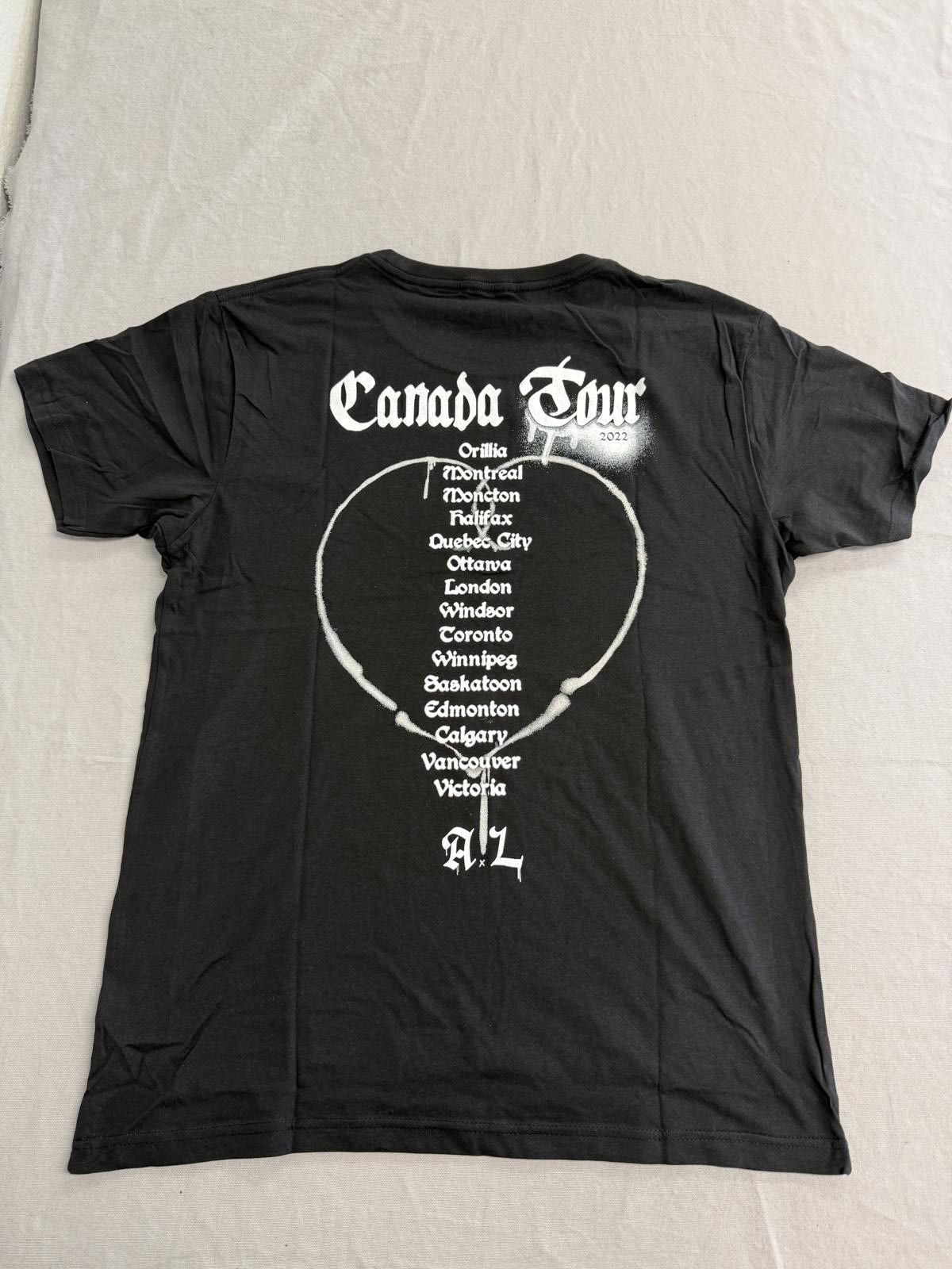 Designer Avril Lavigne T-shirt Love Sux Album Tour Tee 2022 L Size US L / EU 52-54 / 3 - 2 Thumbnail