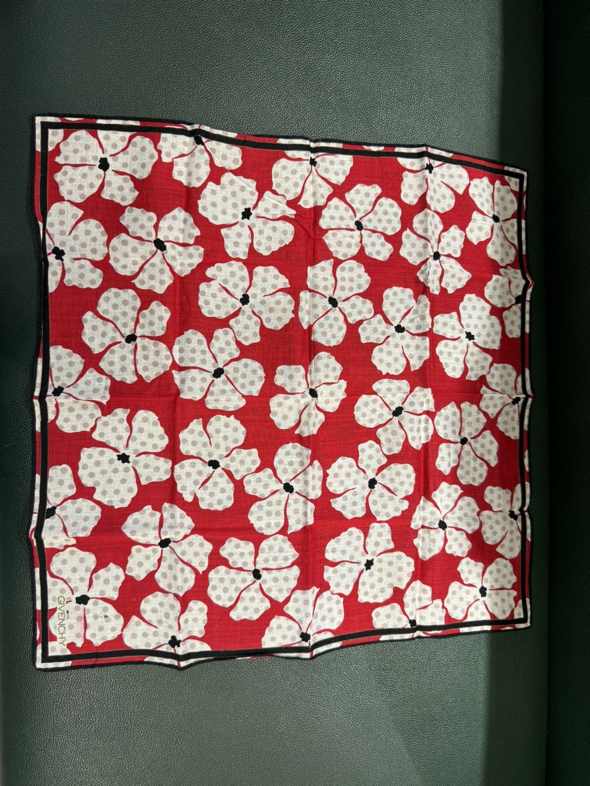 Burberry × Givenchy × Versace Vintage Scarf (100% cotton) Size ONE SIZE - 1 Thumbnail
