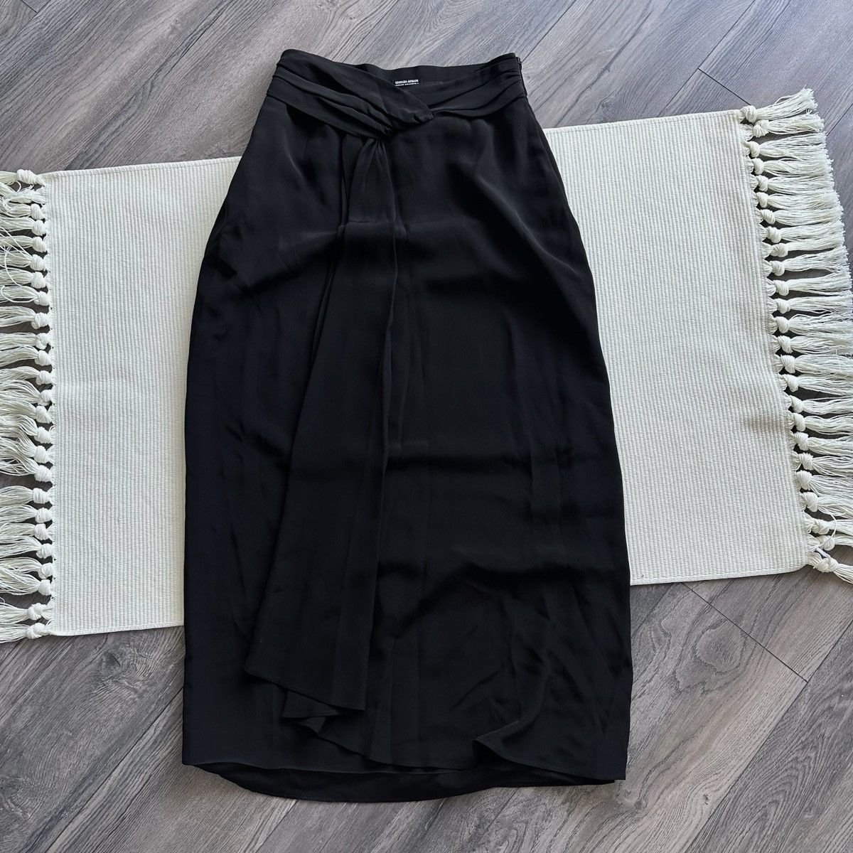 Giorgio Armani Vintage Giorgio Armani Black Label Silk Blend Maxi Skirt Size 26" / US 2 / IT 38 - 1 Thumbnail