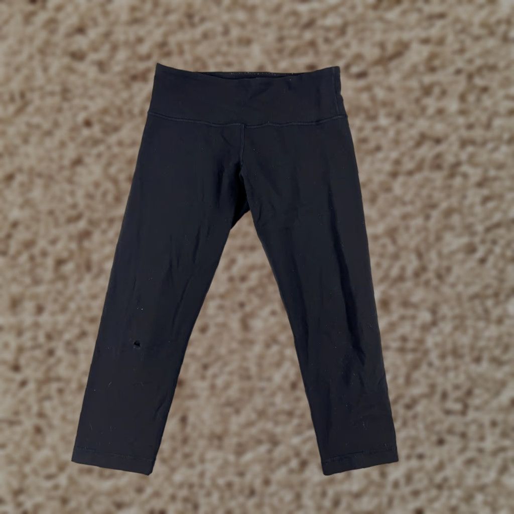 Lululemon Lululemon Pants Womens 6 Black Wunder Under Crop 20" ISSUES READ Cropped Leg Skinny Pockets Activewear Yoga Cross Training Dance Size 28" / US 6 / IT 42 - 1 Thumbnail