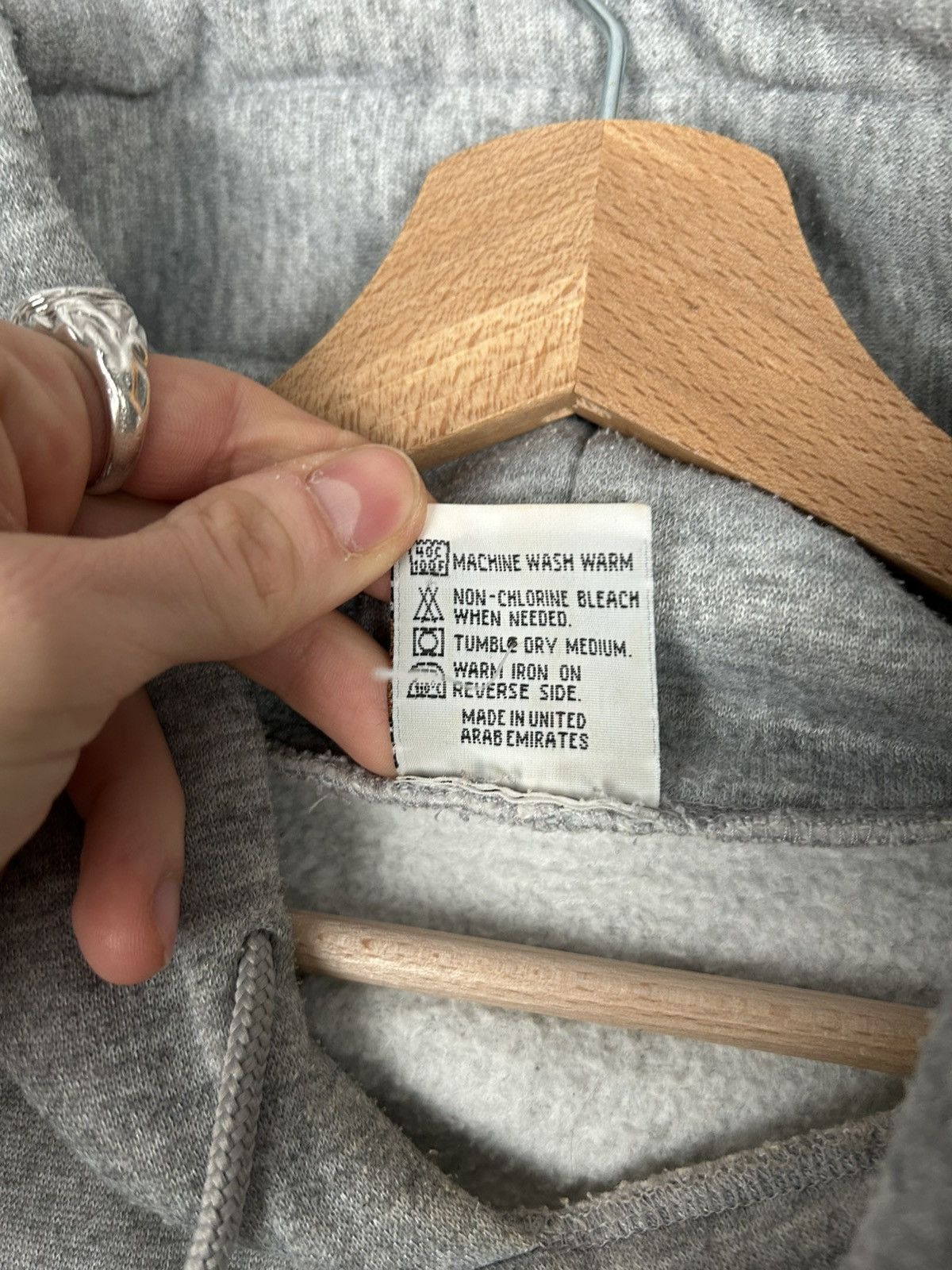 Hard Rock Cafe Vintage Hard Rock Cafe Berlin Grey Hoodie Streetwear Hype Size US L / EU 52-54 / 3 - 5 Thumbnail
