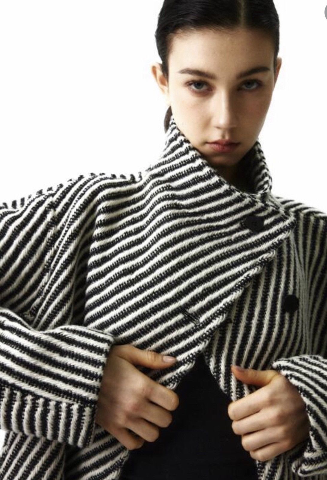Balenciaga Balenciaga fashion show style houndstooth wool coat2412- Size XXS / US 00 / IT 34 - 4 Thumbnail