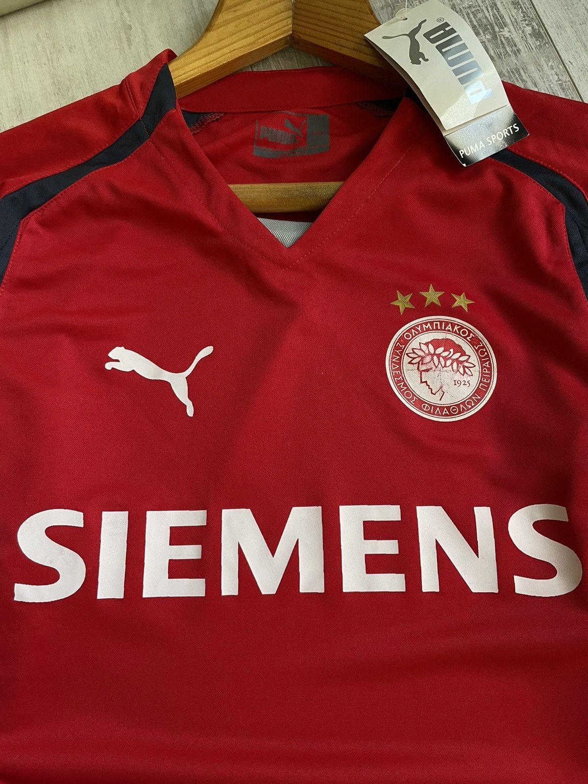 Puma Vintage Puma Olympiacos 2005/2006 Football Shirt Sleeve RARE Size US S / EU 44-46 / 1 - 3 Thumbnail