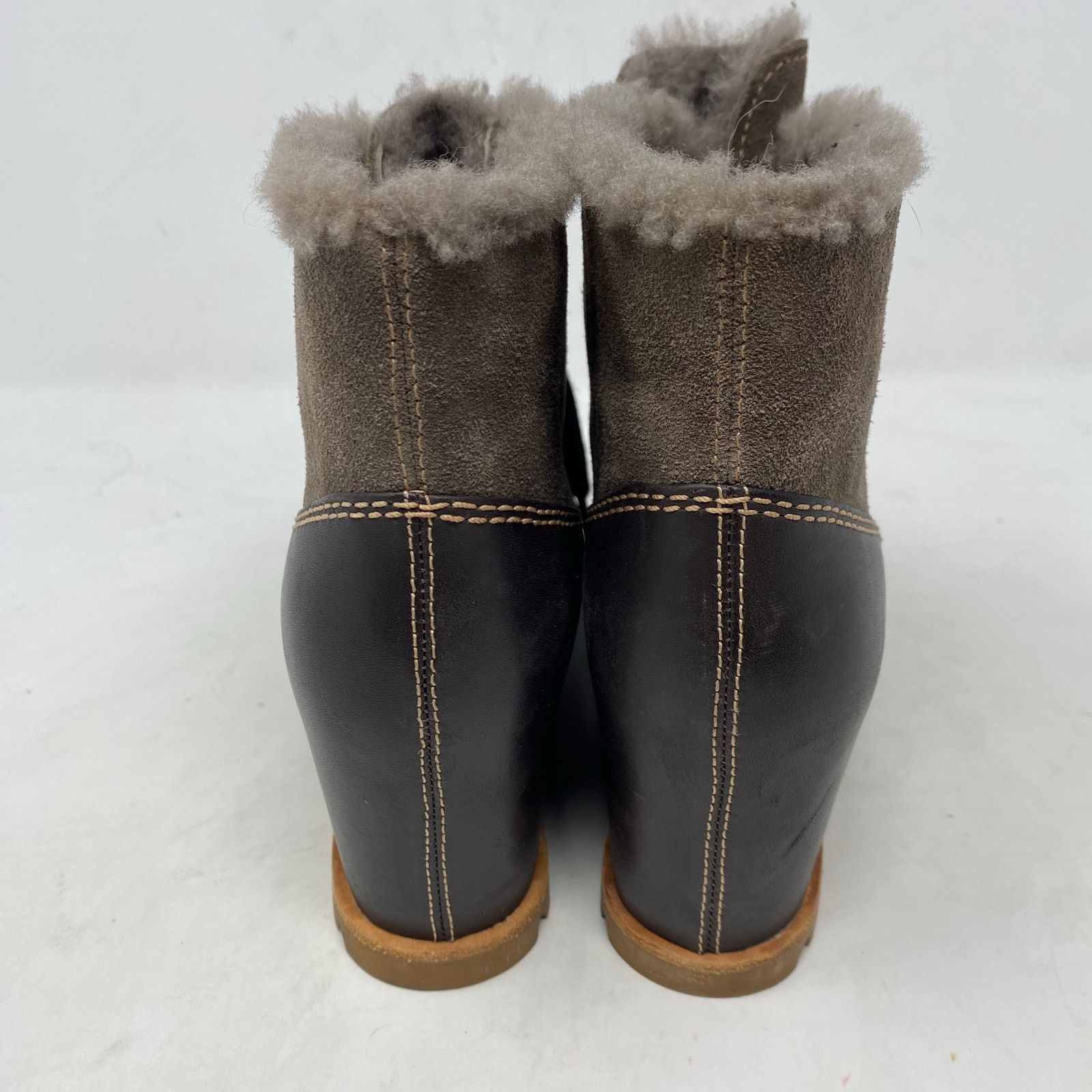 Ugg UGG Alasdair Waterproof Suede Wedge Booties Women Size 7.5 Size US 7.5 / IT 37.5 - 6 Thumbnail