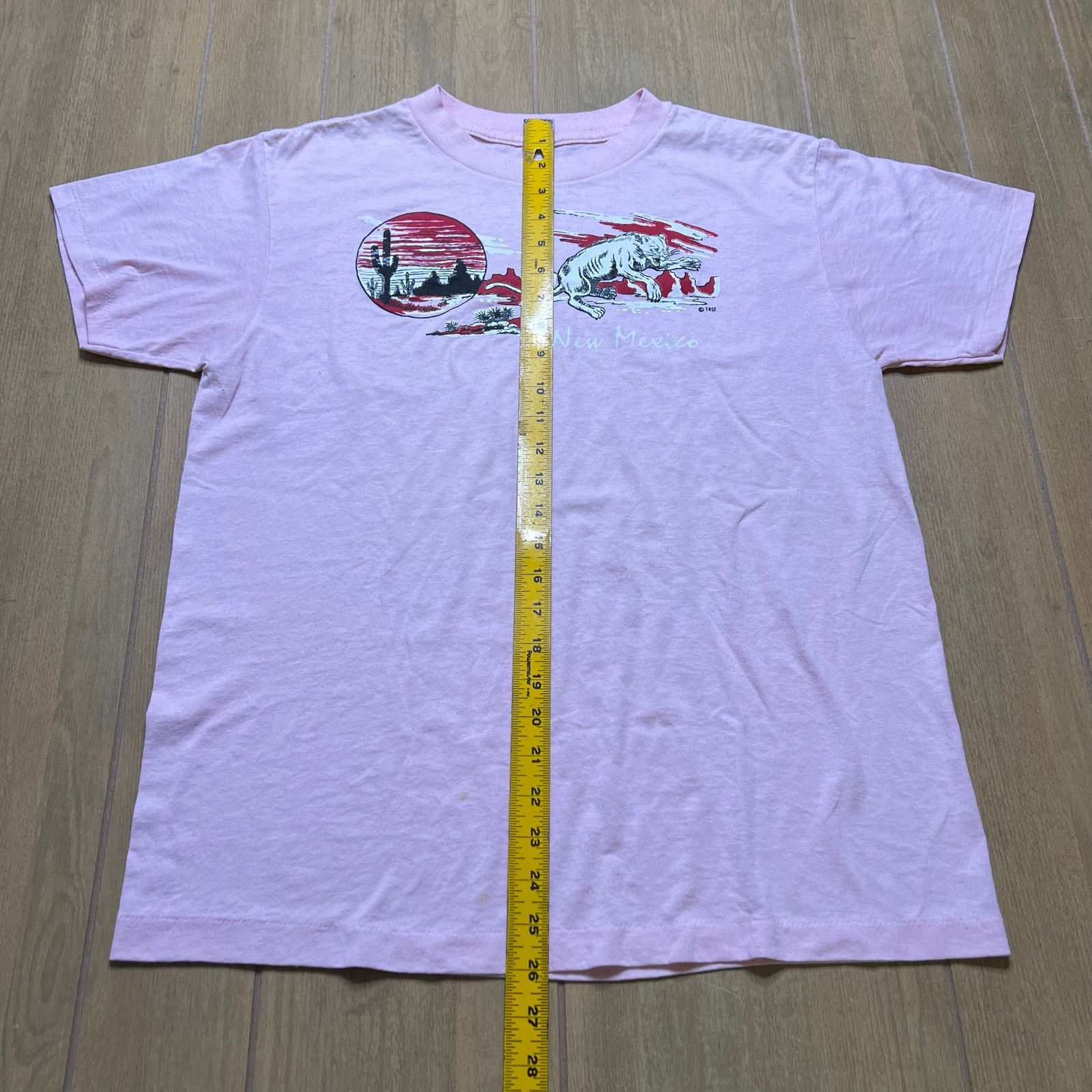 Vintage Vintage 80s T-shirt "New Mexico" desert scene design Sz L Size US L / EU 52-54 / 3 - 5 Thumbnail