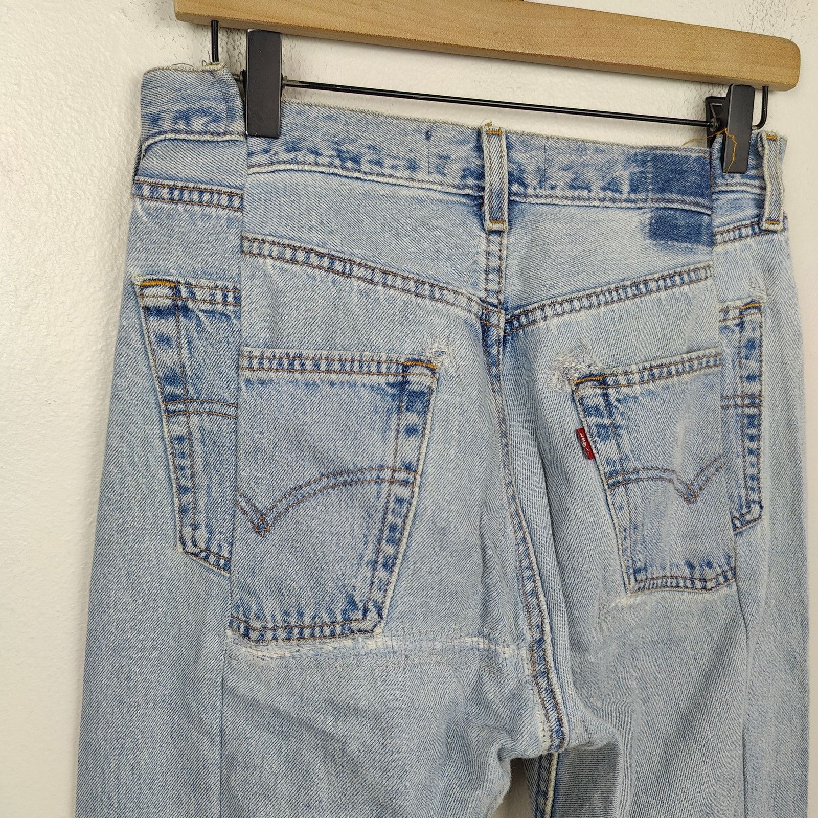 EB Denim EB Denim OG Reworked Levi's Womens 25 Light Wash Mid Rise Size 25" / US 0 / IT 36 - 5 Thumbnail