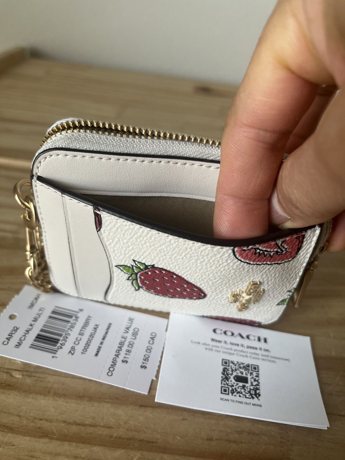 Coach Coach zip card case with strawberry printed Size ONE SIZE - 5 Thumbnail