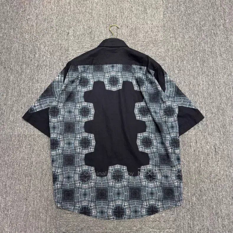 Acne Studios Acne Studios Printed Color Block Shirt Size US S / EU 44-46 / 1 - 2 Thumbnail