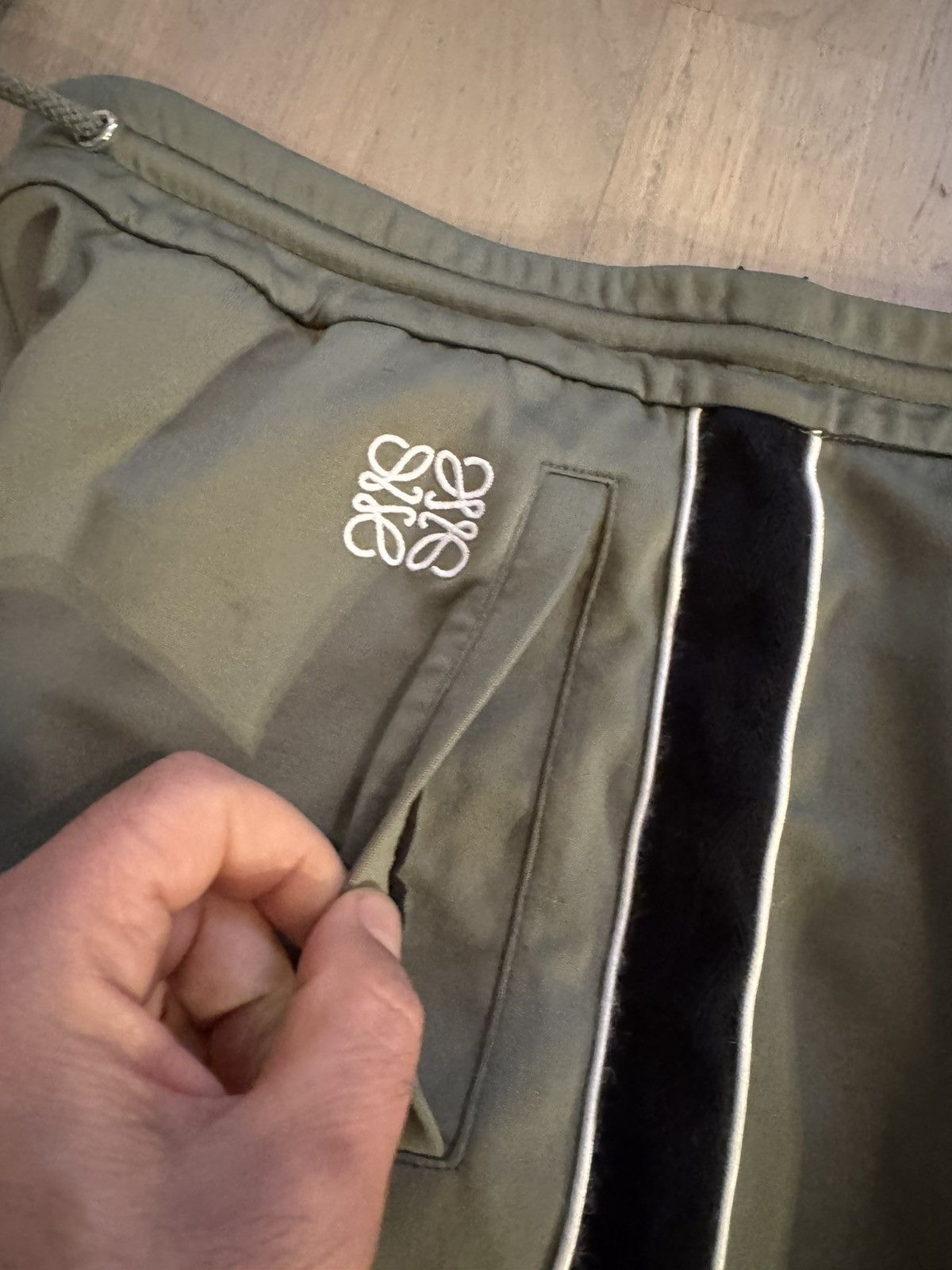 Loewe LOEWE joggers pants SEE REAL TAPE MEASUREMENTS IN PHOTOS Size US 31 - 14 Thumbnail