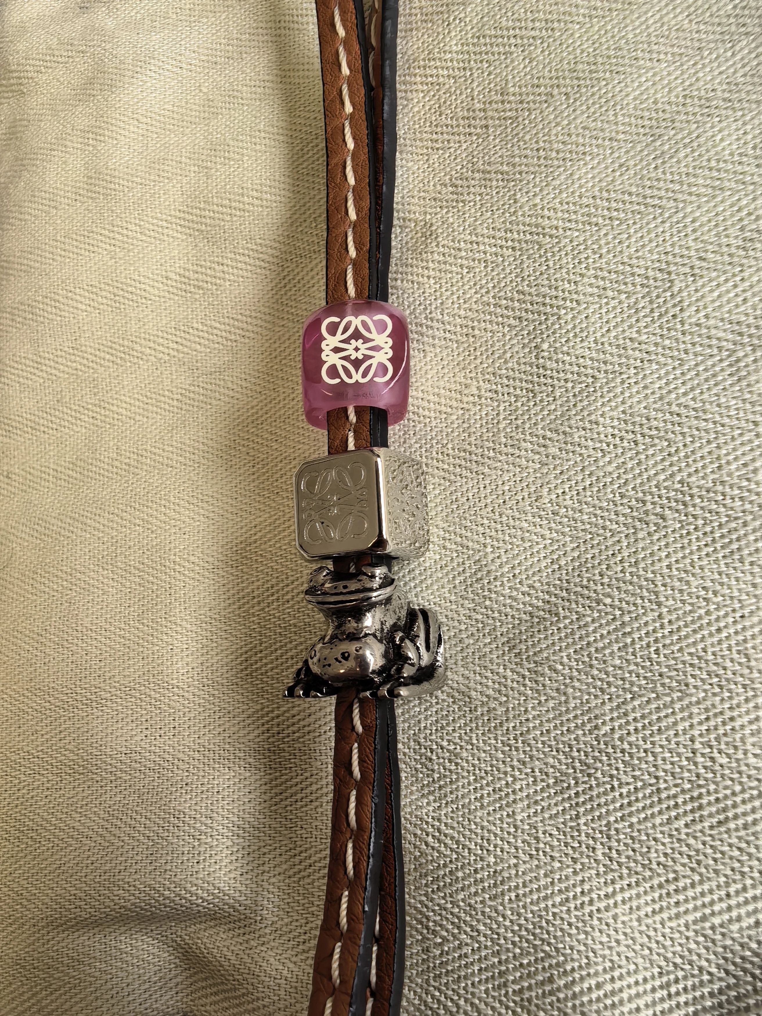 Loewe LOEWE golden toad dice charm new unused Size ONE SIZE - 7 Thumbnail