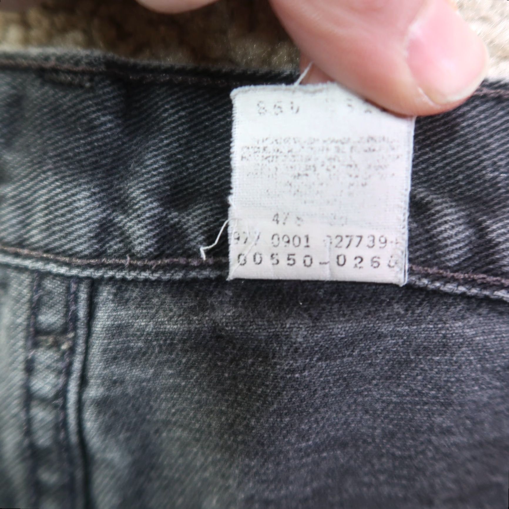 Levi's VINTAGE Levi's 550 Jeans Men's 36x34 Black Denim Relaxed Tapered 5-Pocket USA 2001 MEXICO Mens Size US 36 / EU 52 - 4 Thumbnail