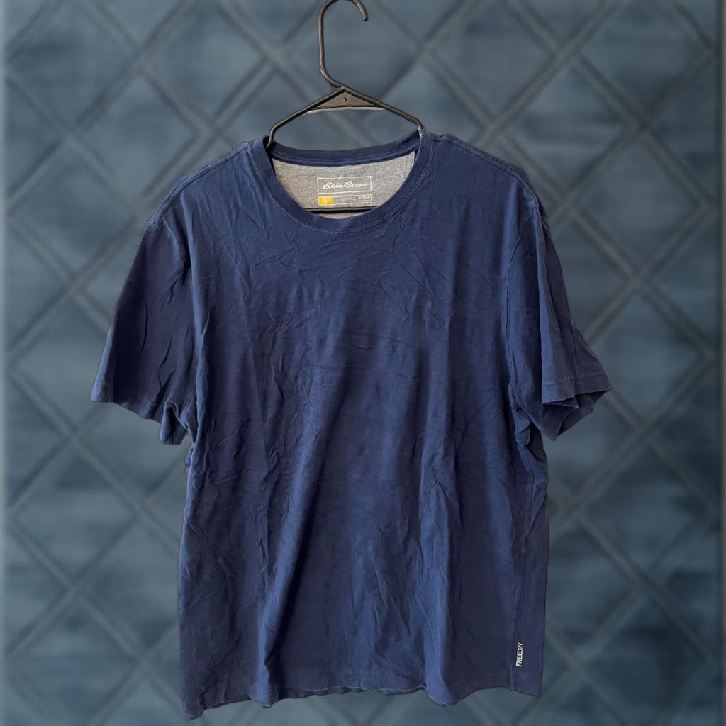 Eddie Bauer Eddie Bauer Mens T-Shirt Active Short Sleeve Crew Neck Blue L Performance Outdoor Core Outdoors Breathable Moisture Wicking Regular Fit Size US L / EU 52-54 / 3 - 1 Thumbnail