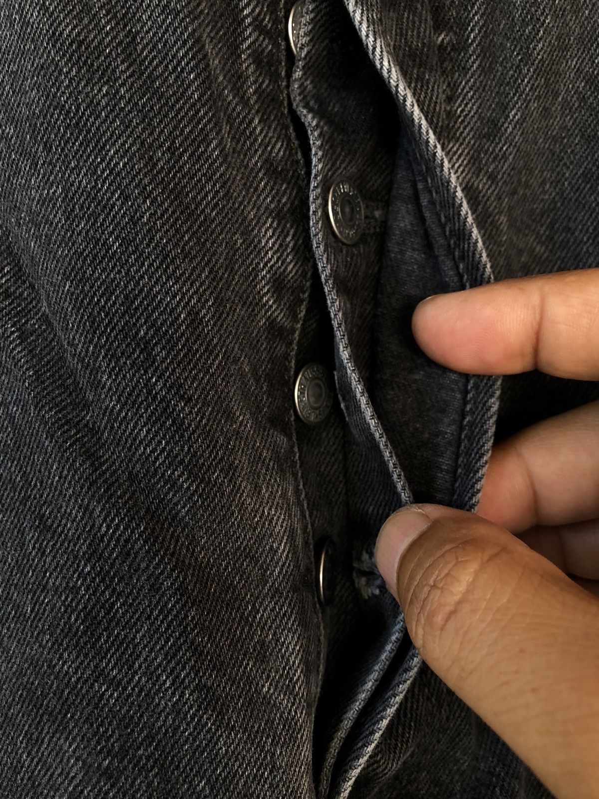Levi's Vintage Clothing × Vintage Vintage LEVIS 501 Flat Black Button Fly Jeans Size US 38 / EU 54 - 15 Thumbnail