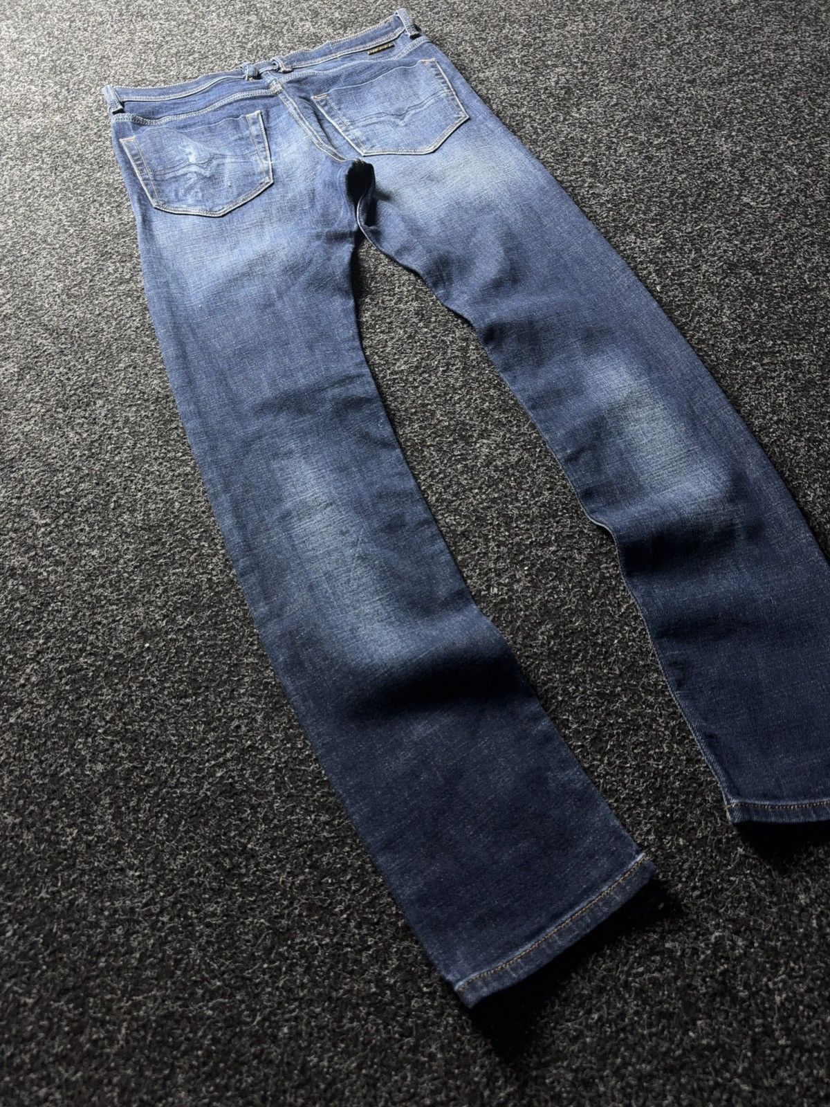Diesel Luxury 00s Diesel Tepphar Made in Italy Slim Tapered Jeans Size US 30 / EU 46 - 11 Thumbnail