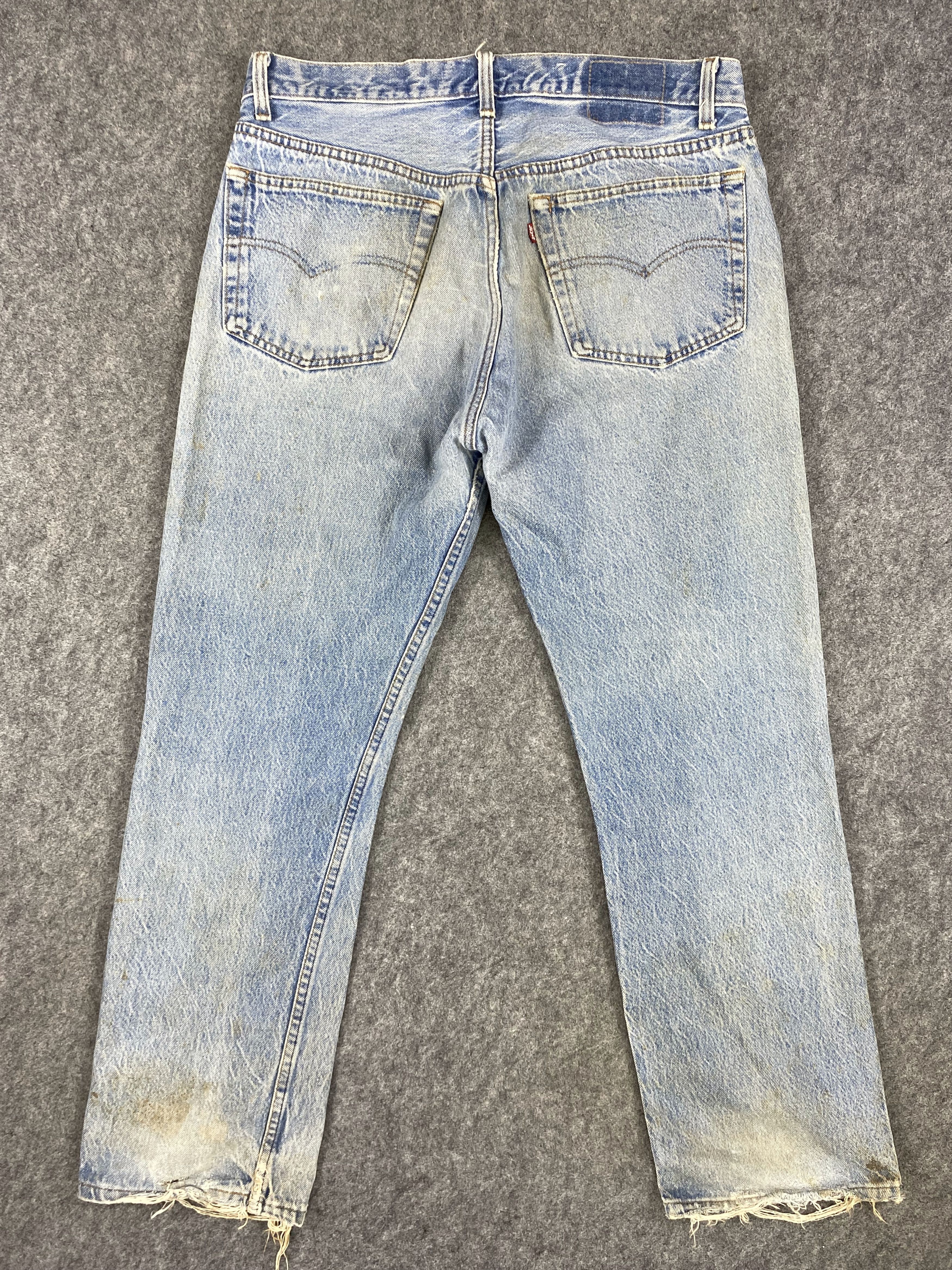Levi's 80s Light Wash Vintage Levi's 501 35x28.5 Denim -JN1185 Size US 35 - 2 Thumbnail