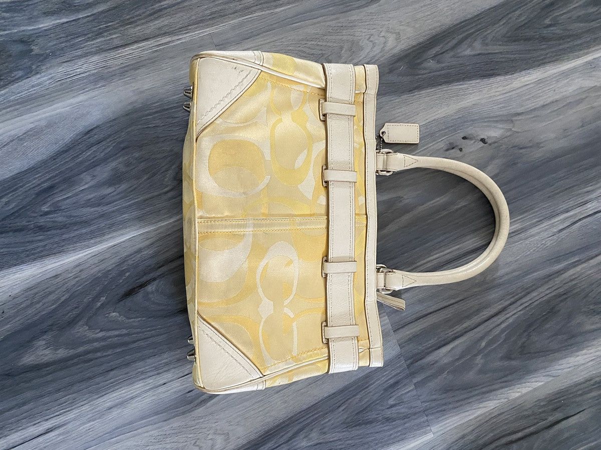 Coach × Vintage VINTAGE Yellow Coach purse Size ONE SIZE - 2 Thumbnail