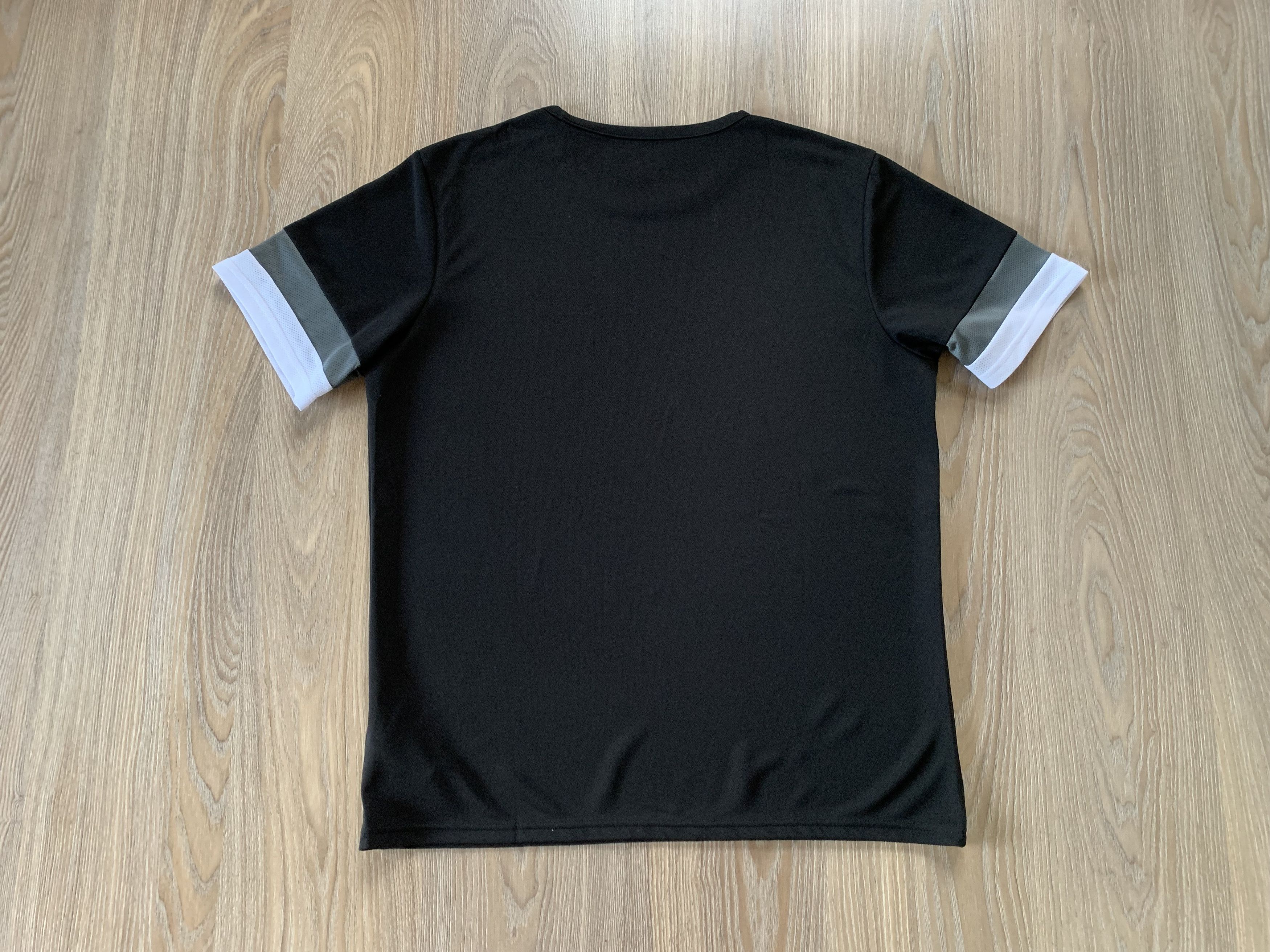 Puma Puma Black Centr Logo Training T Shirt Size US XL / EU 56 / 4 - 3 Thumbnail