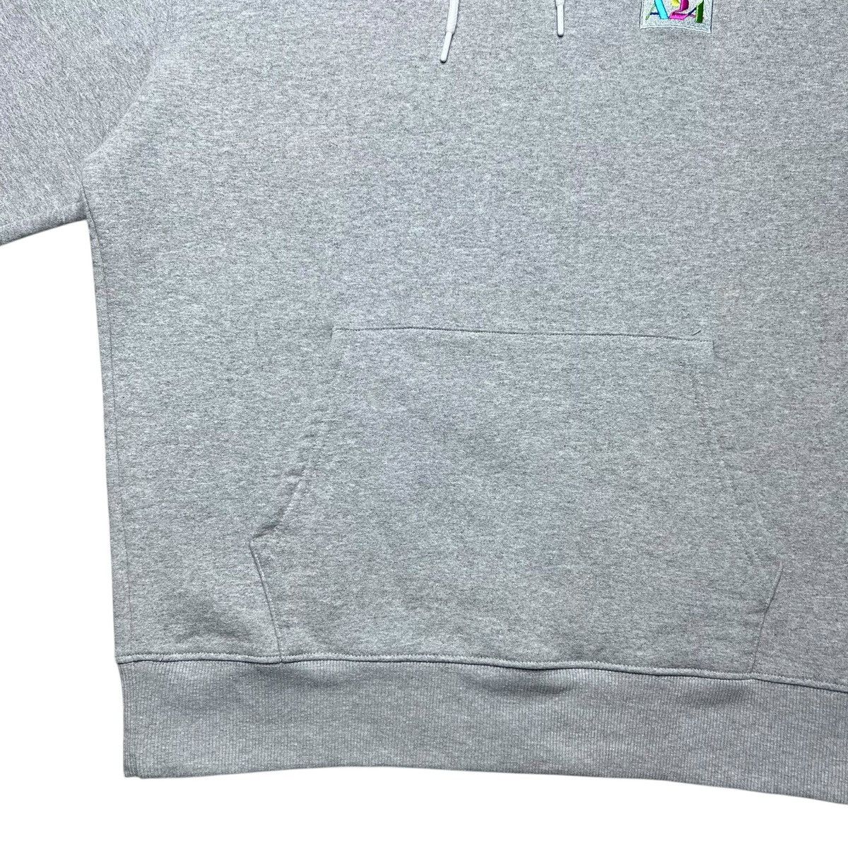A24 A24 Movies Grey Embroidered Patch Pullover Hoodie Sz L Size US L / EU 52-54 / 3 - 7 Thumbnail