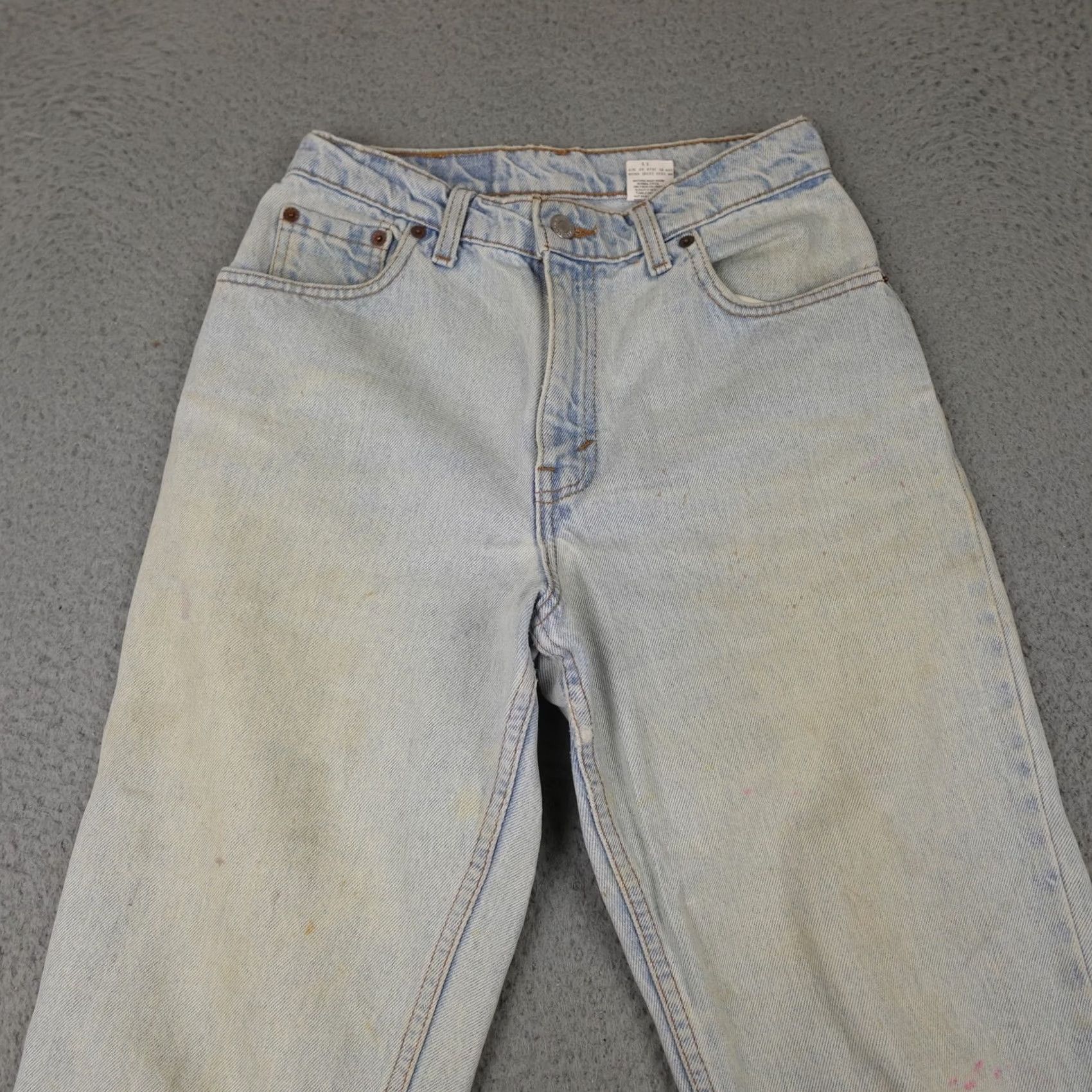 Levi's VINTAGE Levi's Jeans Womens 6 Light Wash Blue Denim Strawberry Sequin Trim Distressed 80s 90s Size 28" / US 6 / IT 42 - 5 Thumbnail