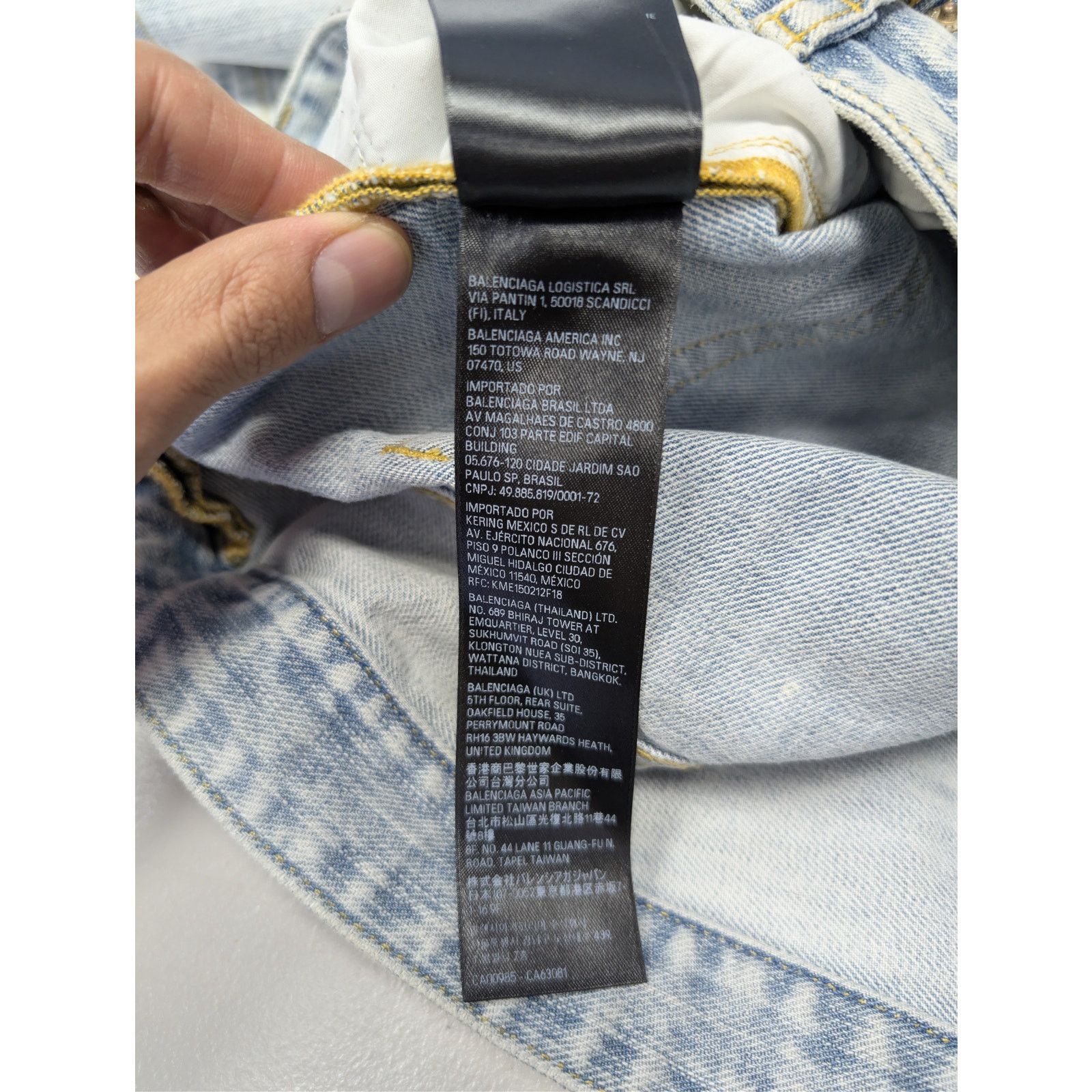 Balenciaga o1rshd1 Oversized Baggy Denim Pants in Bleached Ring Size US 32 / EU 48 - 21 Thumbnail