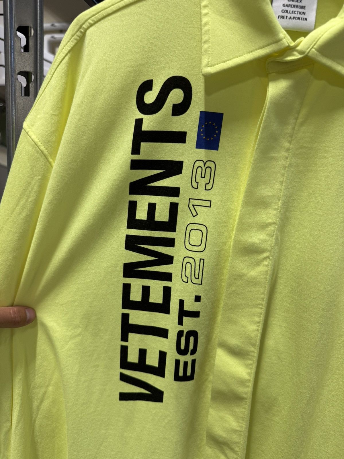 Vetements Vetements Button Up Shirt NEW Size US S / EU 44-46 / 1 - 4 Thumbnail