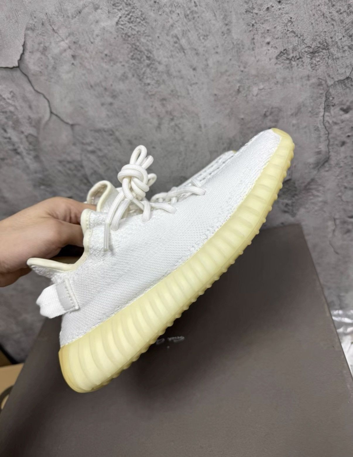 Adidas Adidas Yeezy 350 Cream White K37 Size US 7 / IT 37 - 5 Thumbnail