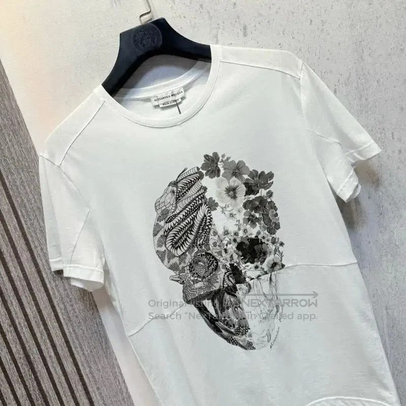 Alexander McQueen Alexander McQueen Men's Skull Print Summer T-Shirt . Size US S / EU 44-46 / 1 - 7 Thumbnail