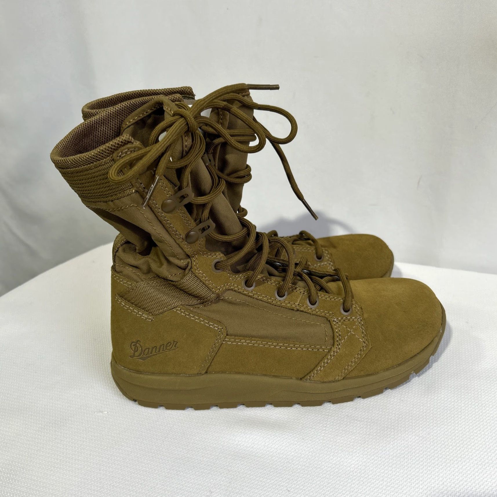 Danner Danner Tachyon 8'' Boots Men 6 D Coyote Lightweight Combat Workwear Hike Boots Size US 6 / EU 39 - 4 Thumbnail