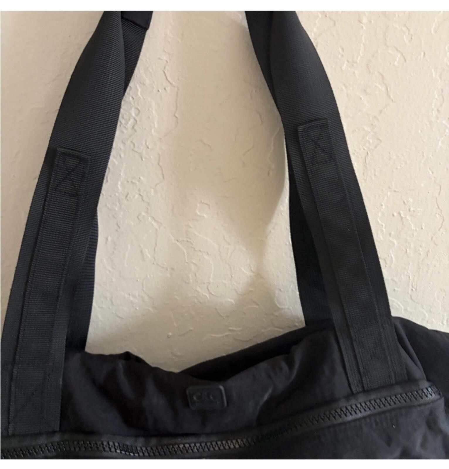 Other C&C California Black Tote with Pink Lining Size ONE SIZE - 4 Thumbnail