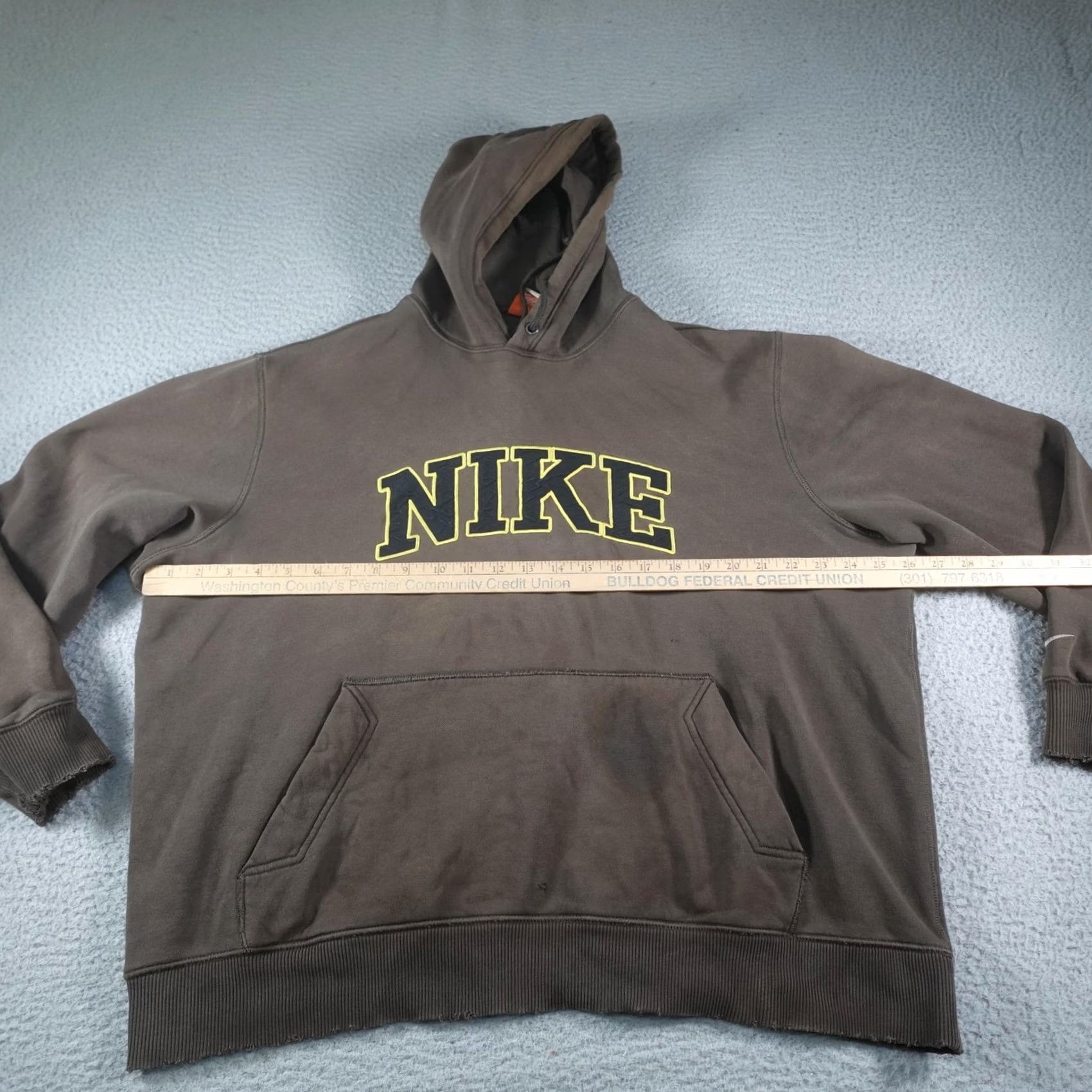 Nike VINTAGE Nike Hoodie Mens XL Brown Pullover Fleece Sweatshirt Embroidered Big Logo Size US XL / EU 56 / 4 - 7 Thumbnail