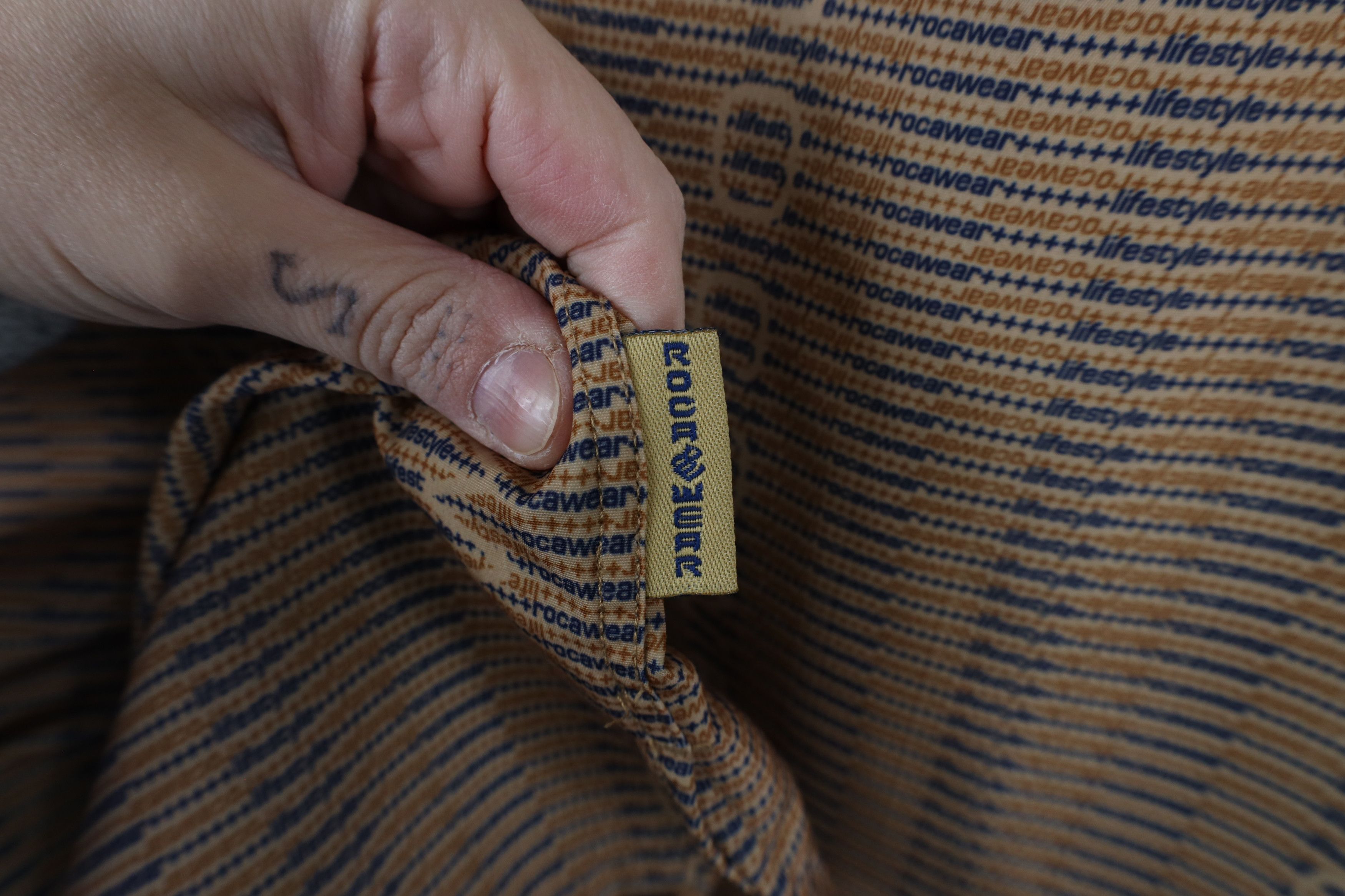 Rocawear × Vintage Vintage 90s Y2K Rocawear Baggy Fit Short Sleeve Button Shirt Size US XXL / EU 58 / 5 - 11 Thumbnail