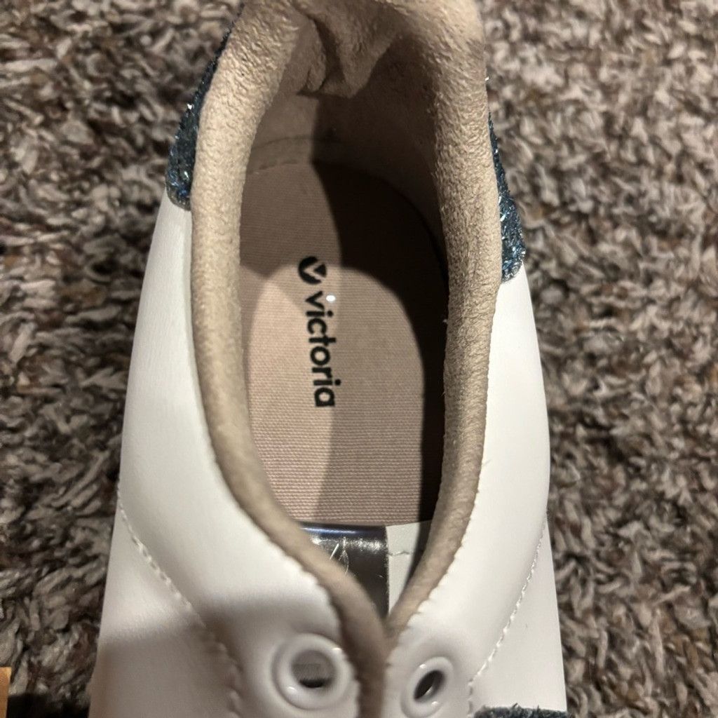 Victoria's Secret Women's White and Blue Victoria Sneakers Size US 10 / IT 40 - 2 Thumbnail