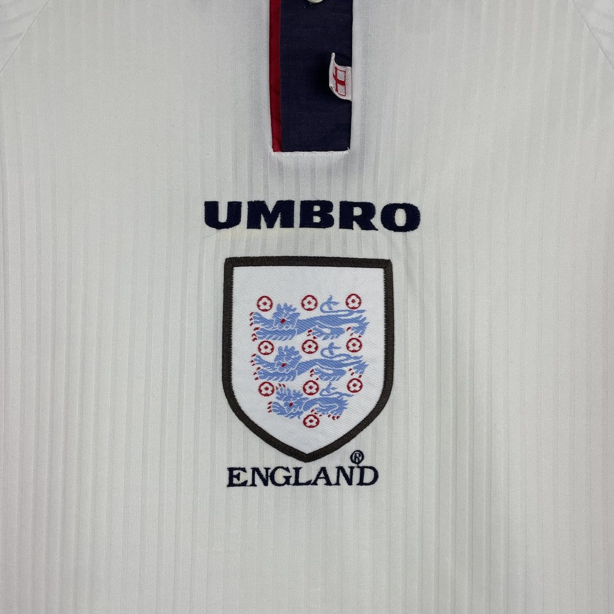 Umbro Vintage England Umbro Home Jersey Shirt 1997/1999 Size M Size US M / EU 48-50 / 2 - 3 Thumbnail